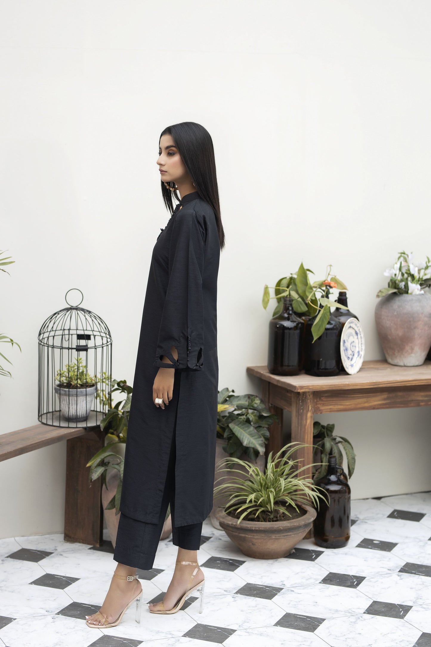 Luxury Solids by AIN LSA4