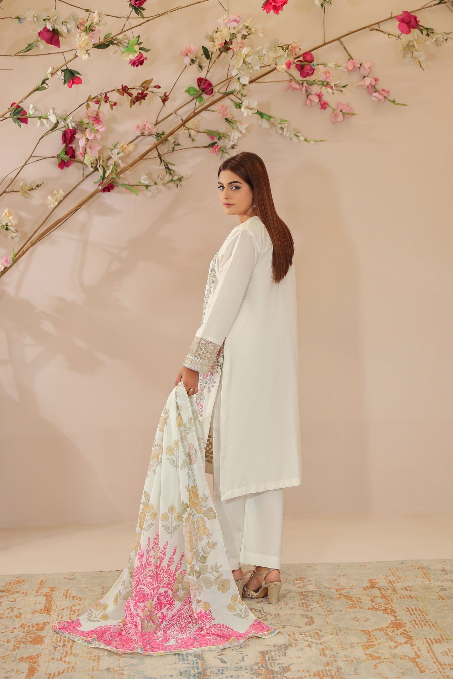 Hunar 3pc Ready to Wear Cotton Floral Embroidered Suit with Dupatta ESH9