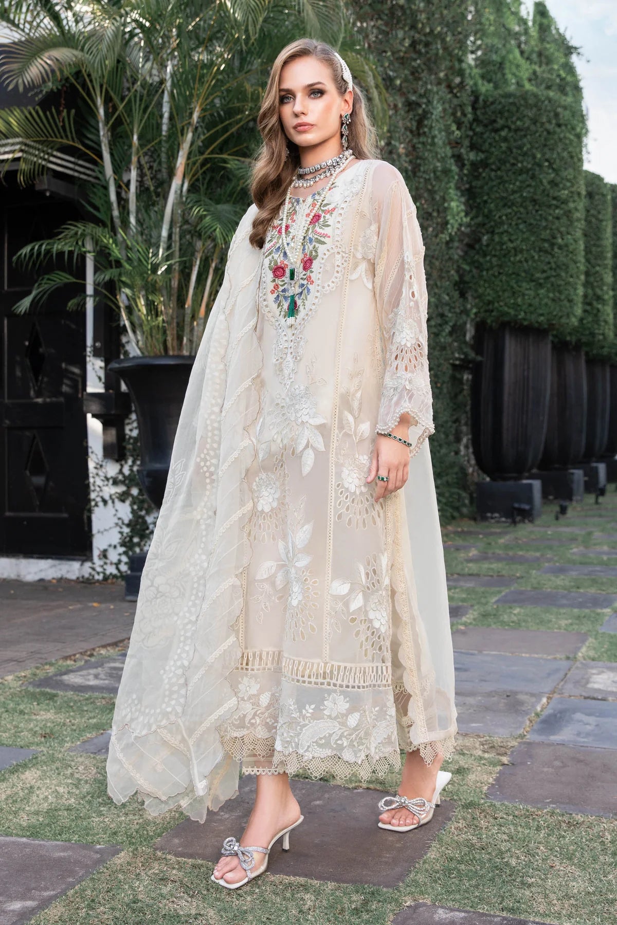 Maria B Eid Lawn 01