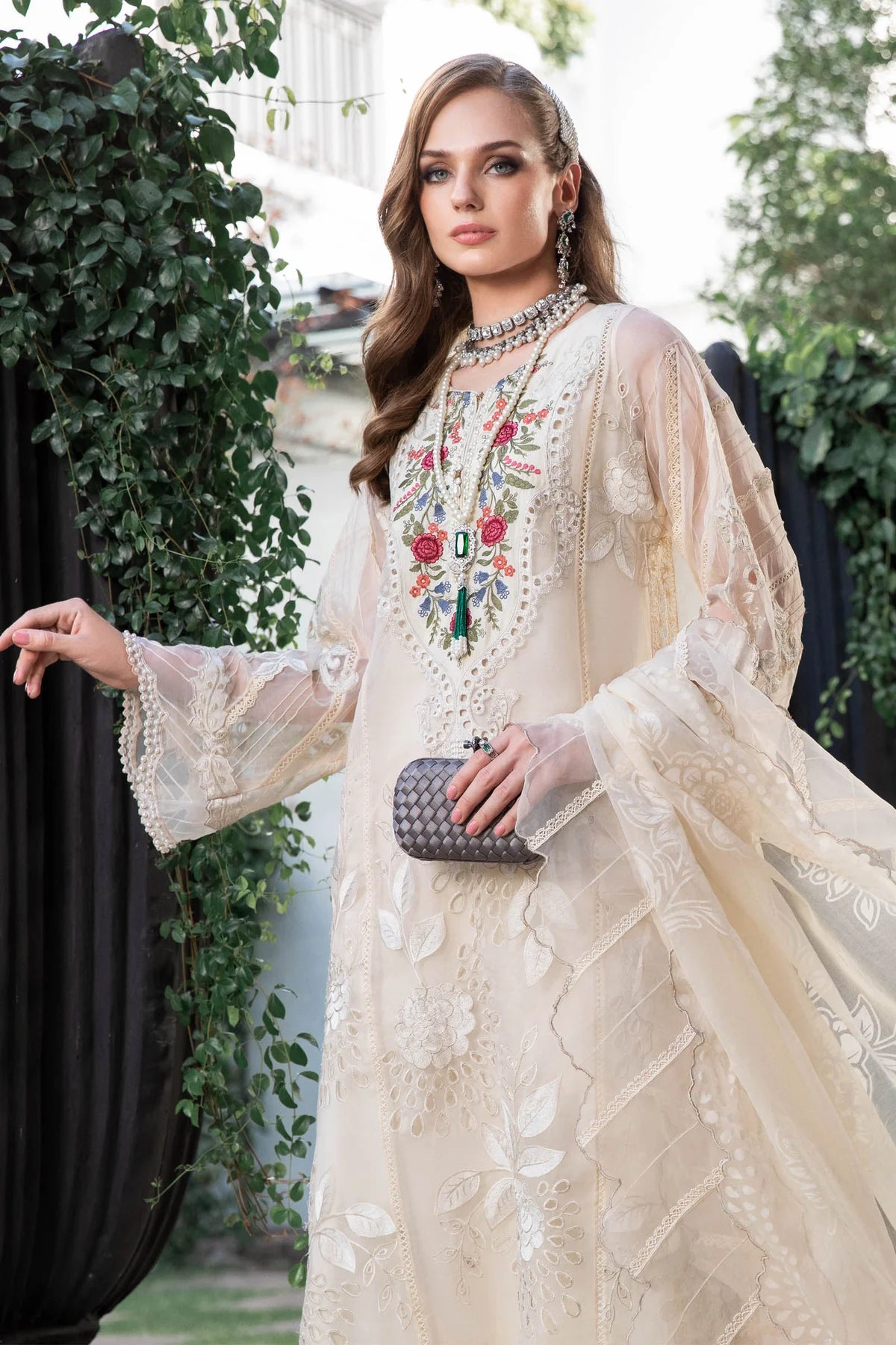 Maria B Eid Lawn 01
