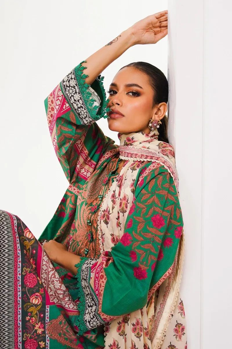 Sana Safinaz Mahay23 15B