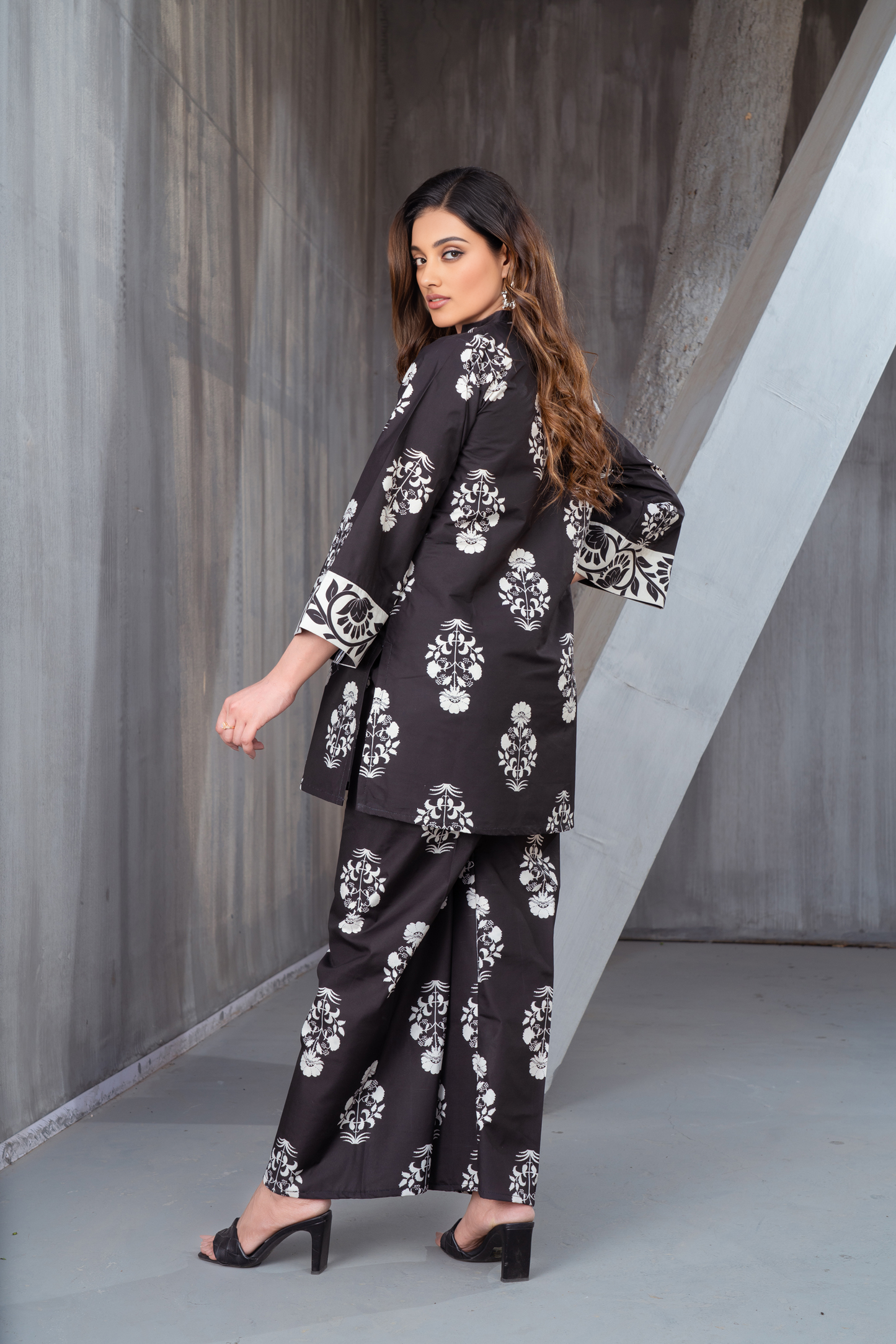 NK Everyday Lawn Co-ords – Black & White Floral Block Print Set NKE10