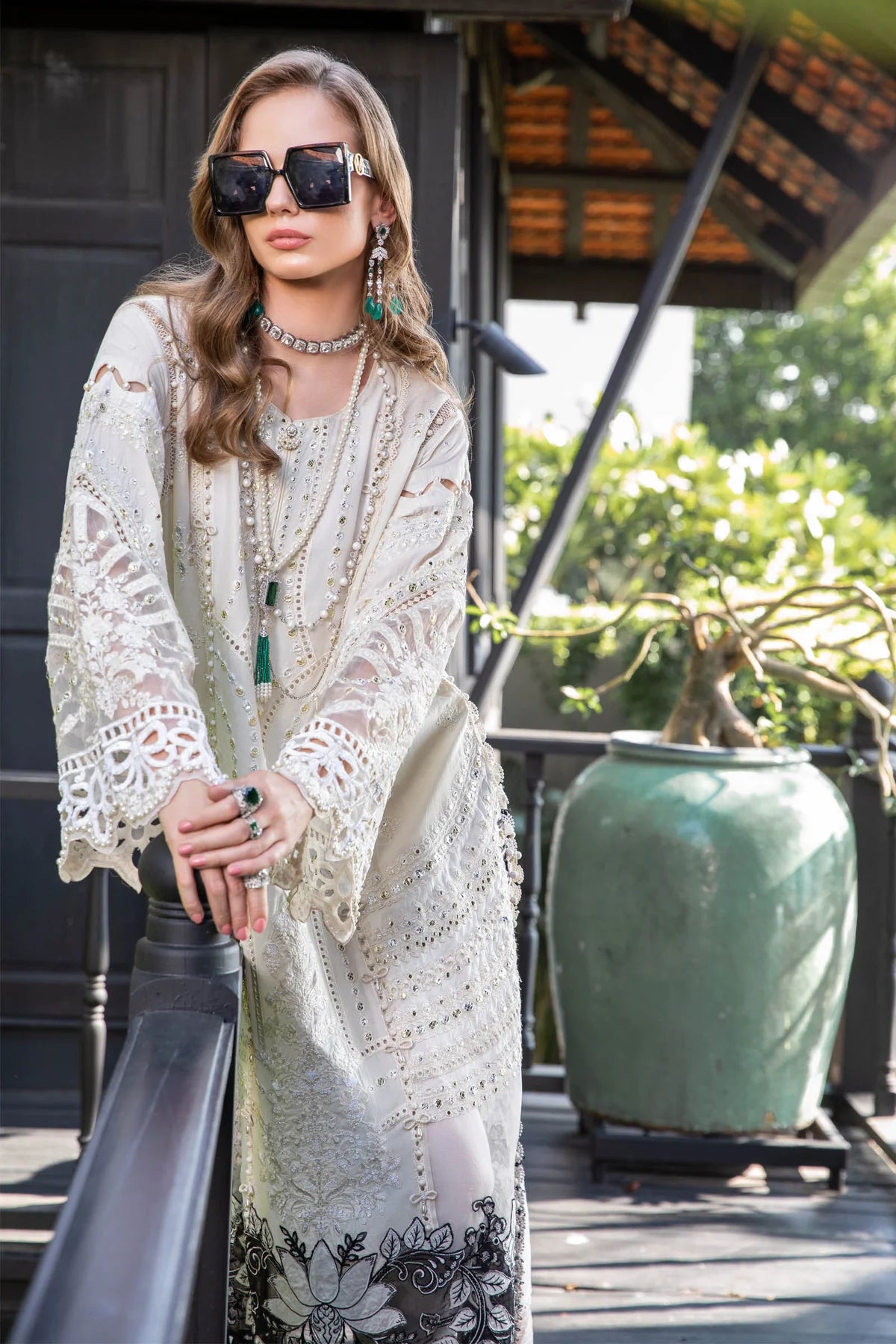 Maria B Eid Lawn 02