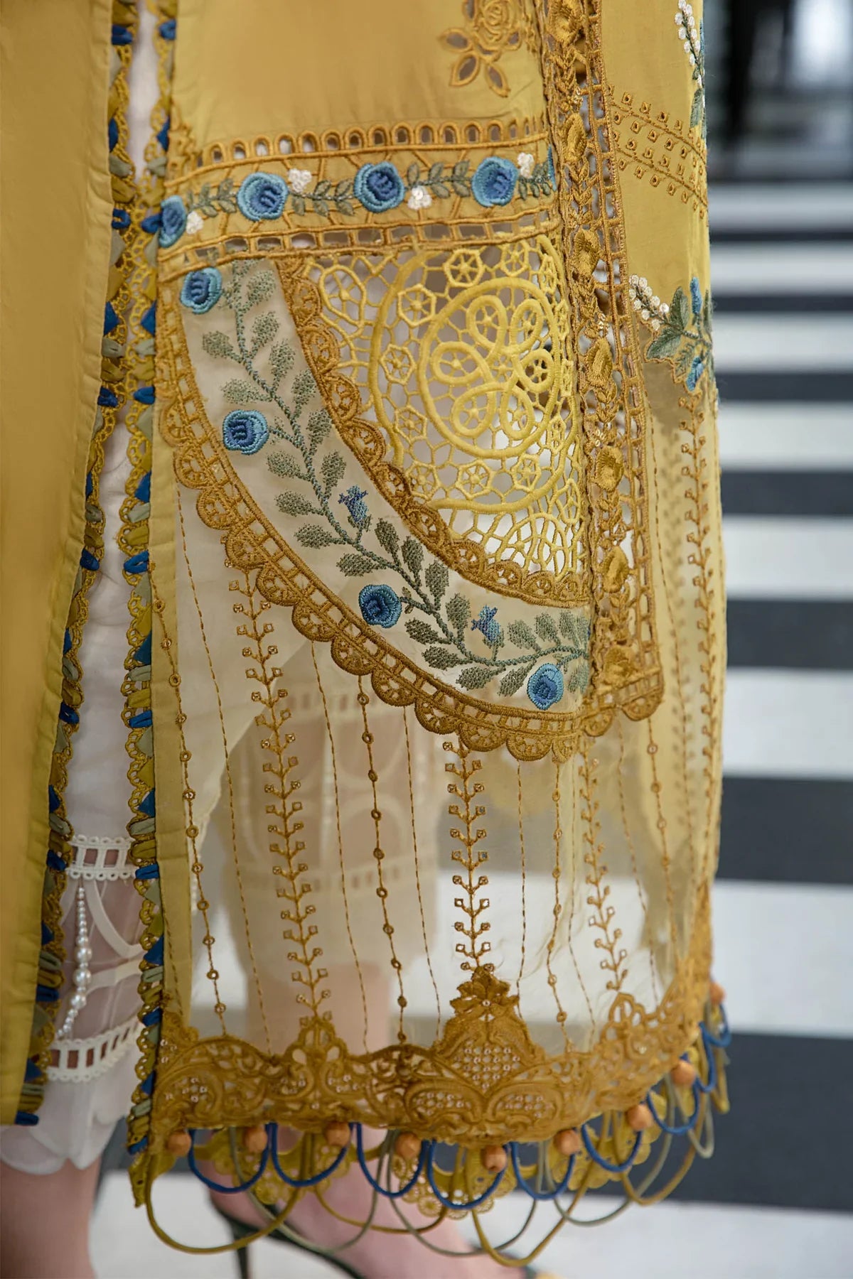 Maria B Lawn 06
