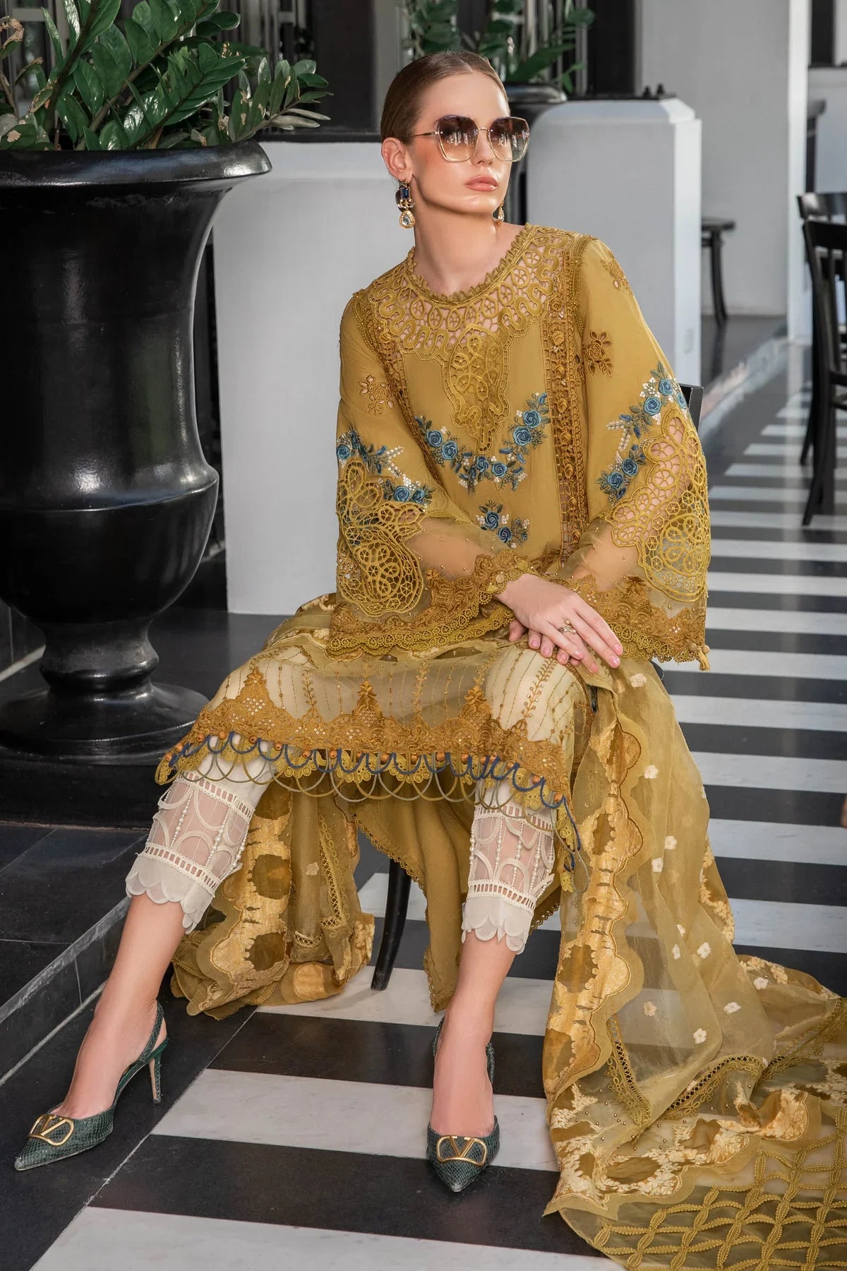 Maria B Lawn 06