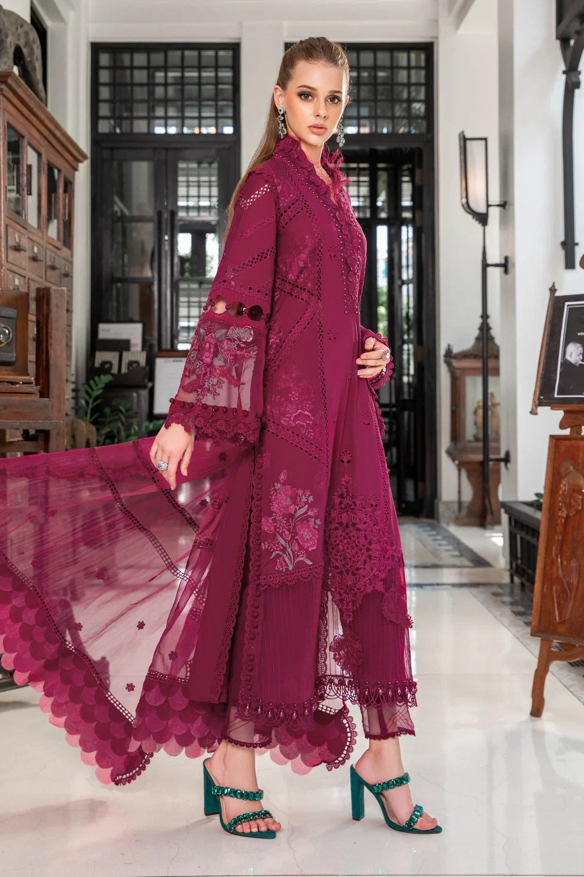 Maria B Lawn 09