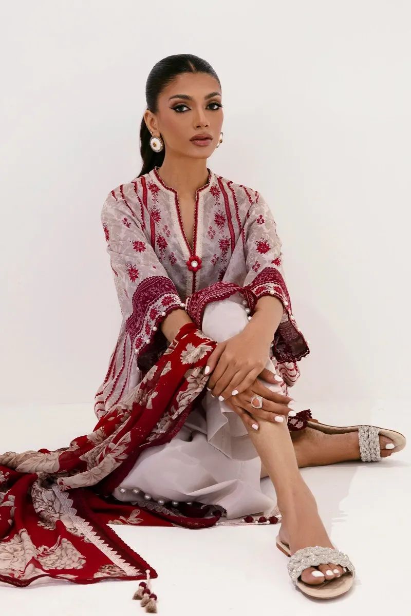 Sana Safinaz Mahay23 9A