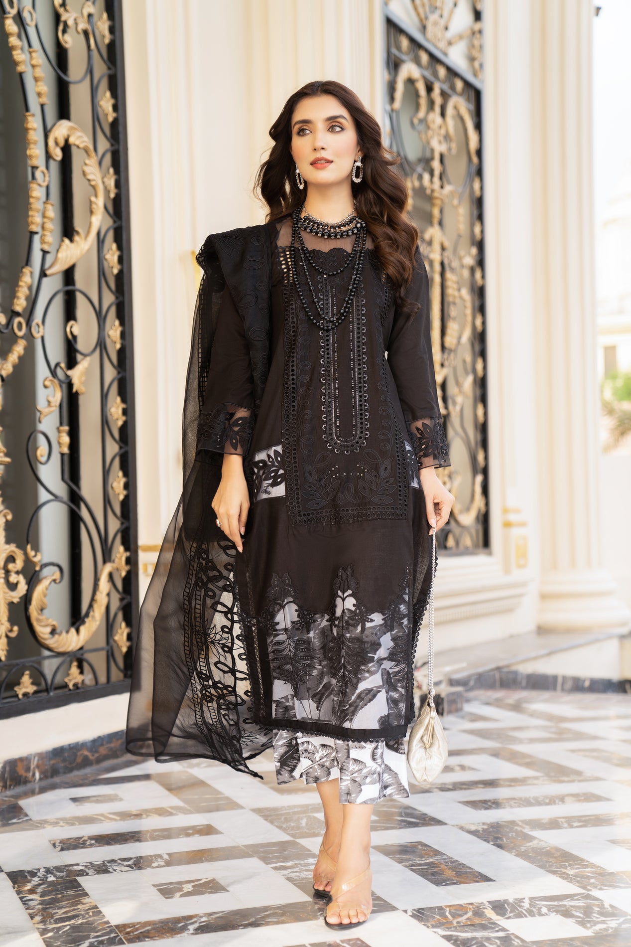 3pc Ready to Wear Luxury Dress by Arwah LA8