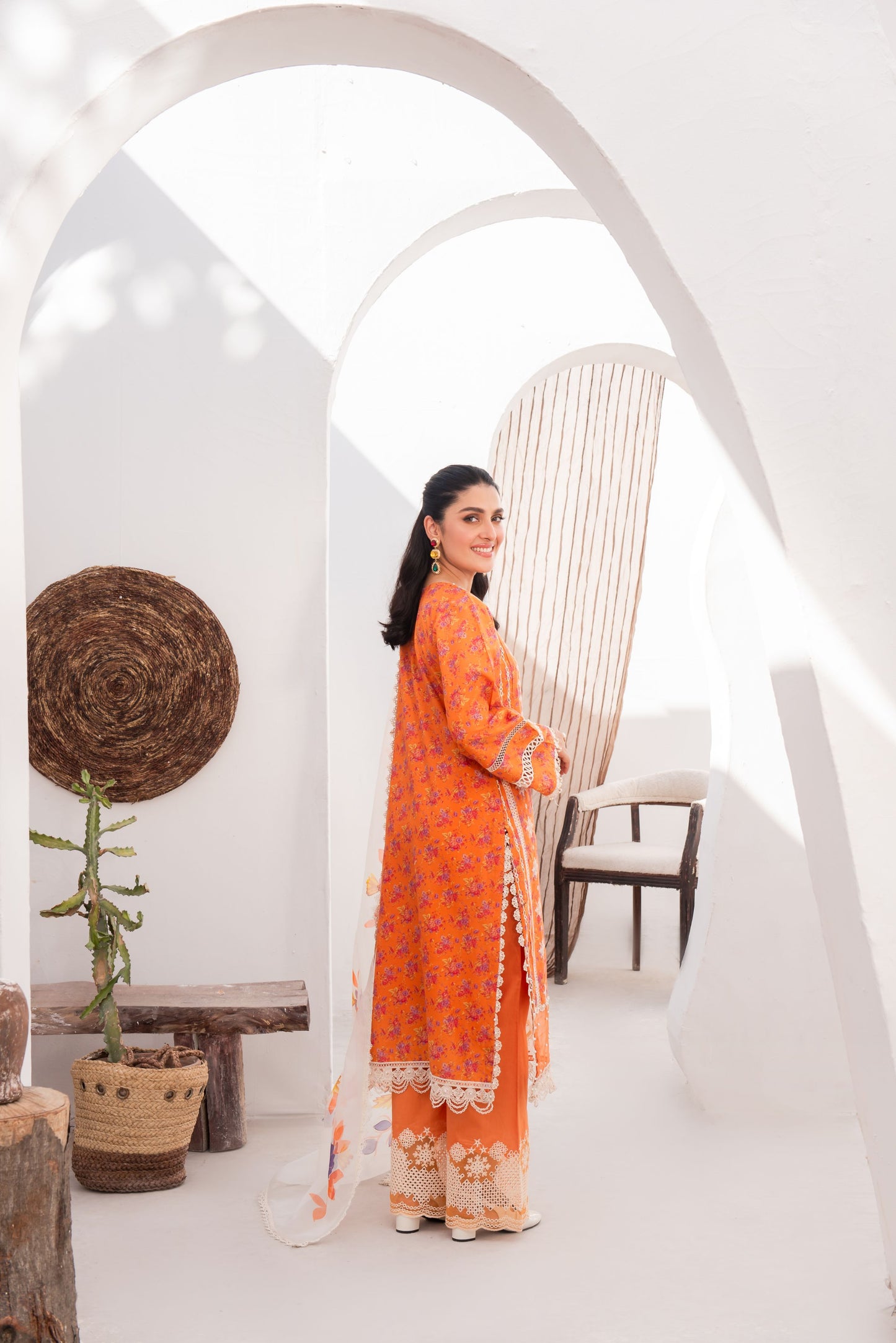 Ayeza Khan ft. Mona Eid Collection MAKW2