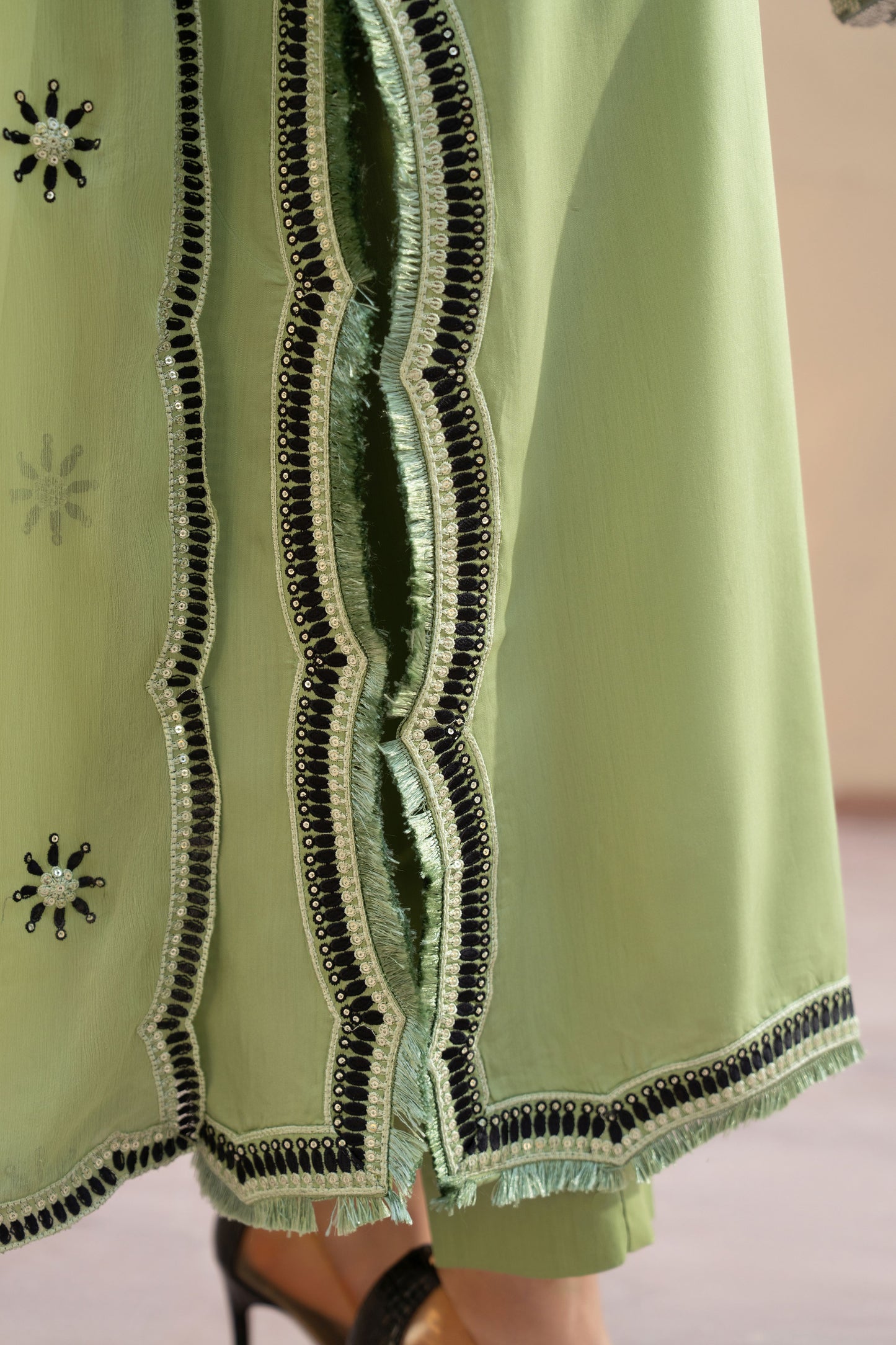ZZ5 Zimal Zephira Pistachio Embroidered 3pc Viscose Suit
