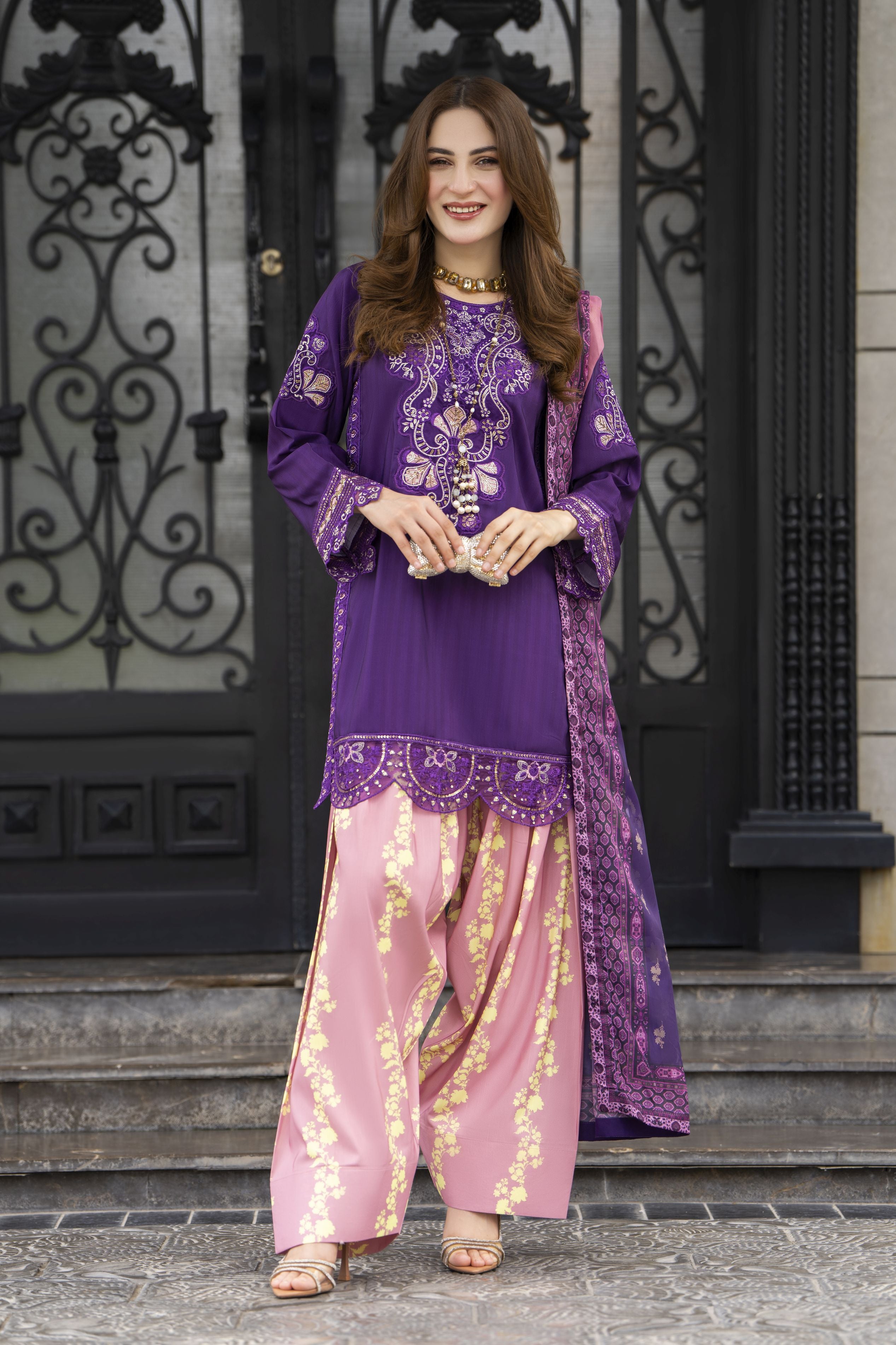 Lush by Aleezay – Purple Raw Silk 3pc Short Shirt with Pink Farshi Shalwar Lush5