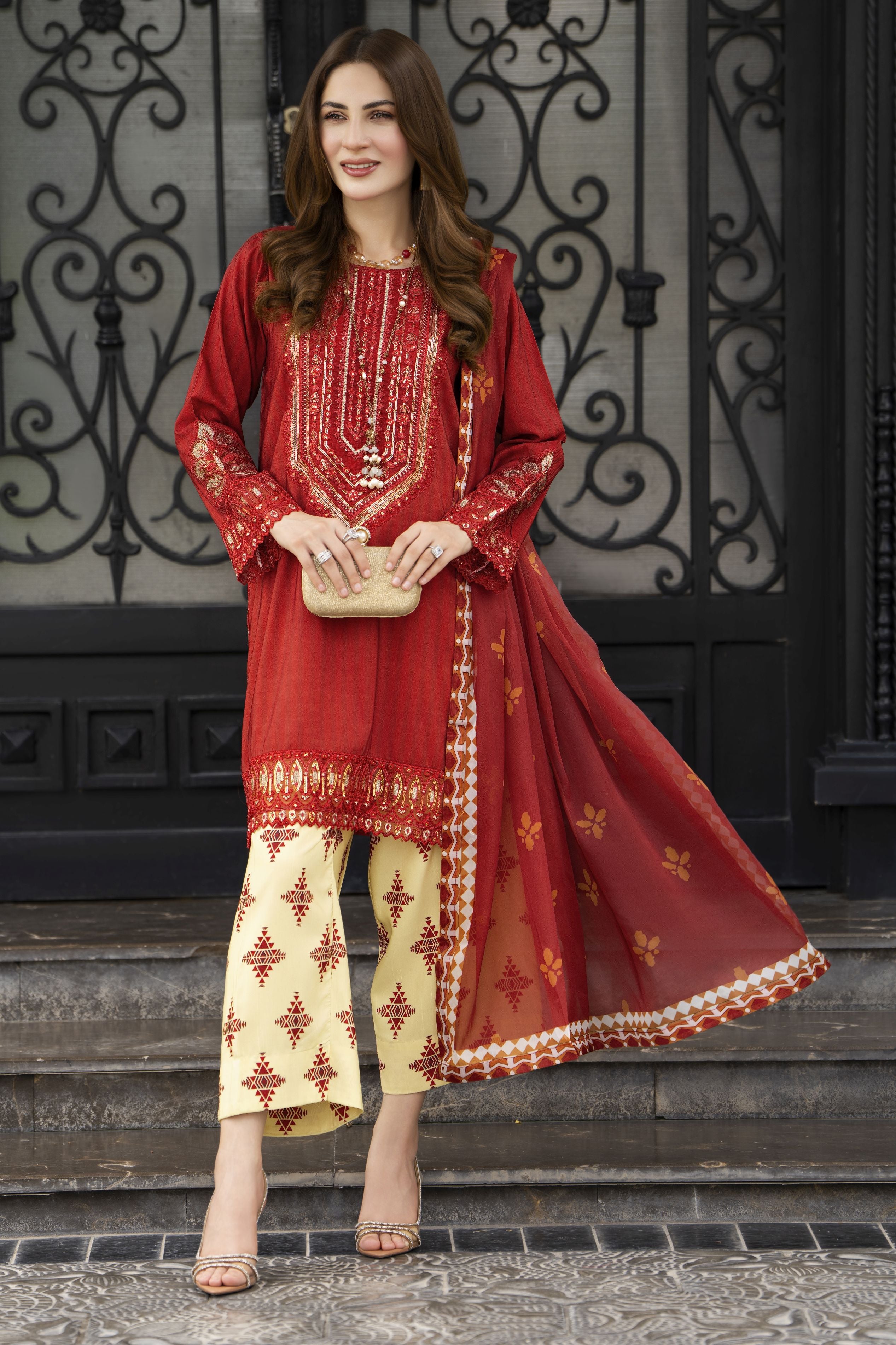 Aleezay Raw Silk 3-Piece Ensemble with Printed Silk Dupatta Lush9