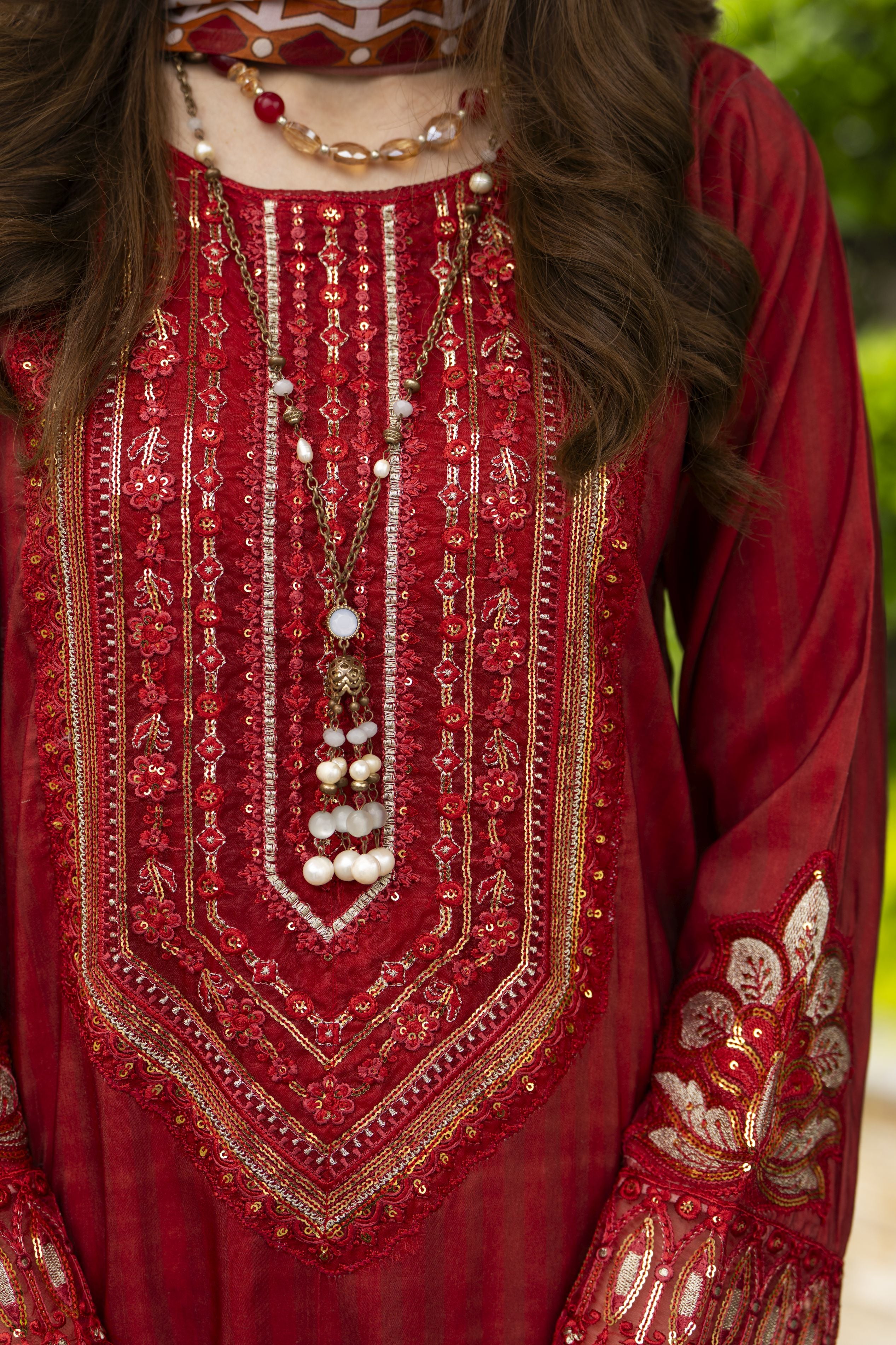 Aleezay Raw Silk 3-Piece Ensemble with Printed Silk Dupatta Lush9