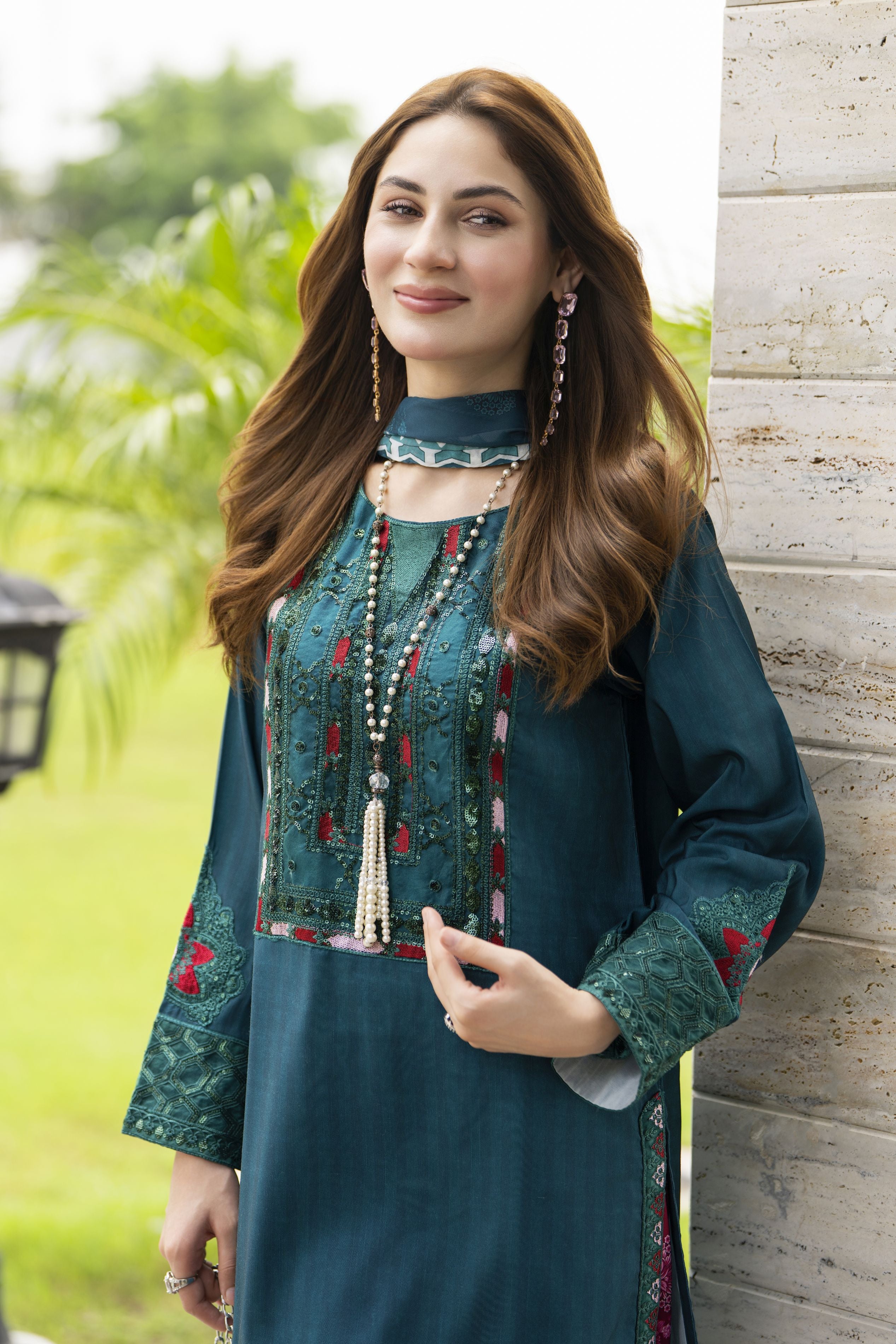 Lush by Aleezay – Teal Raw Silk 3pc Dress with Silk Dupatta Lush2