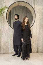 Threaded Grace Silk Karandi by Gul Warun – Black Embellished 3pc Suit TGS8