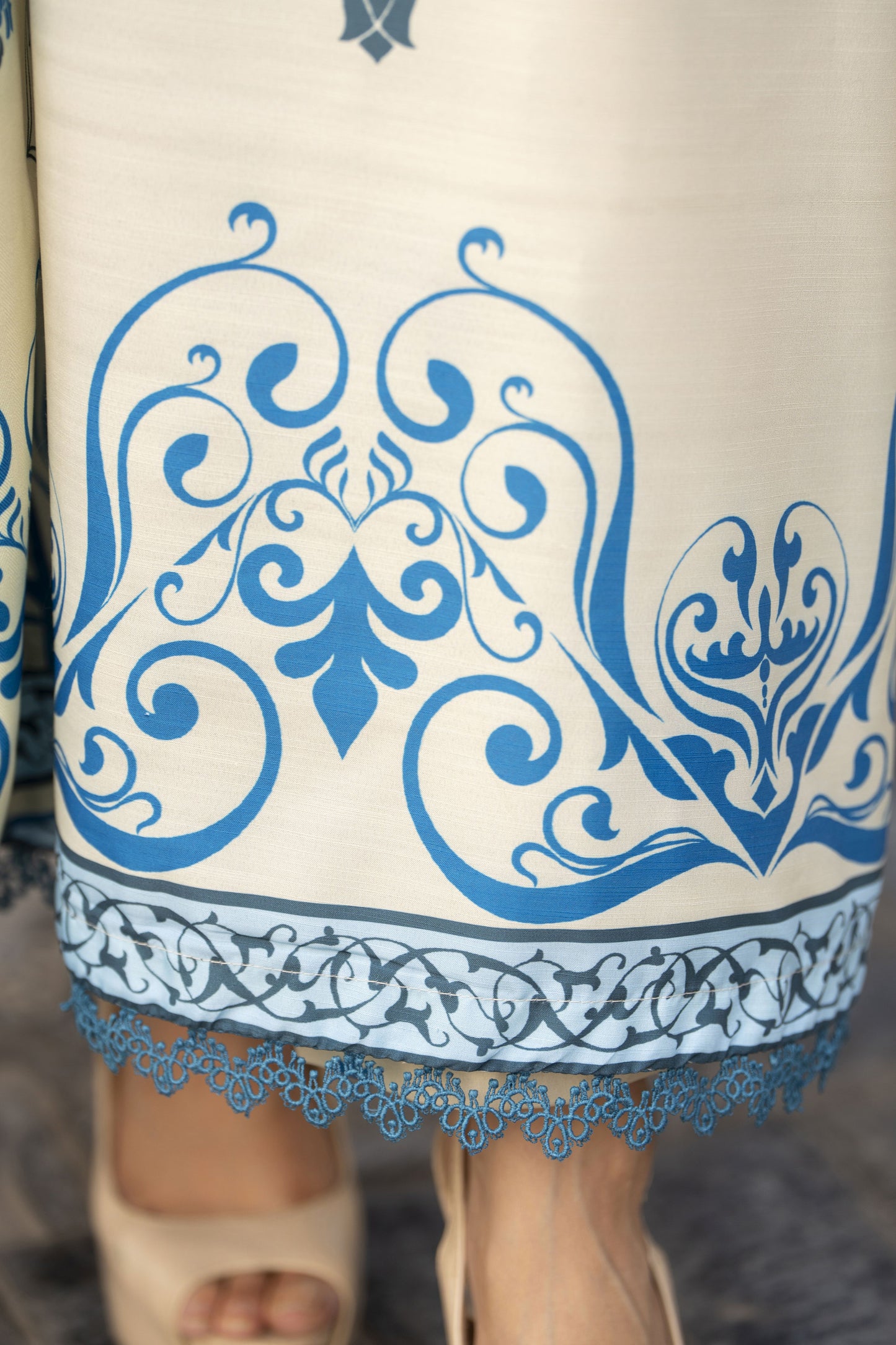 NBH6 Naqsh by Hemline Poly Grip 3PC Suit with Herringbone Dupatta