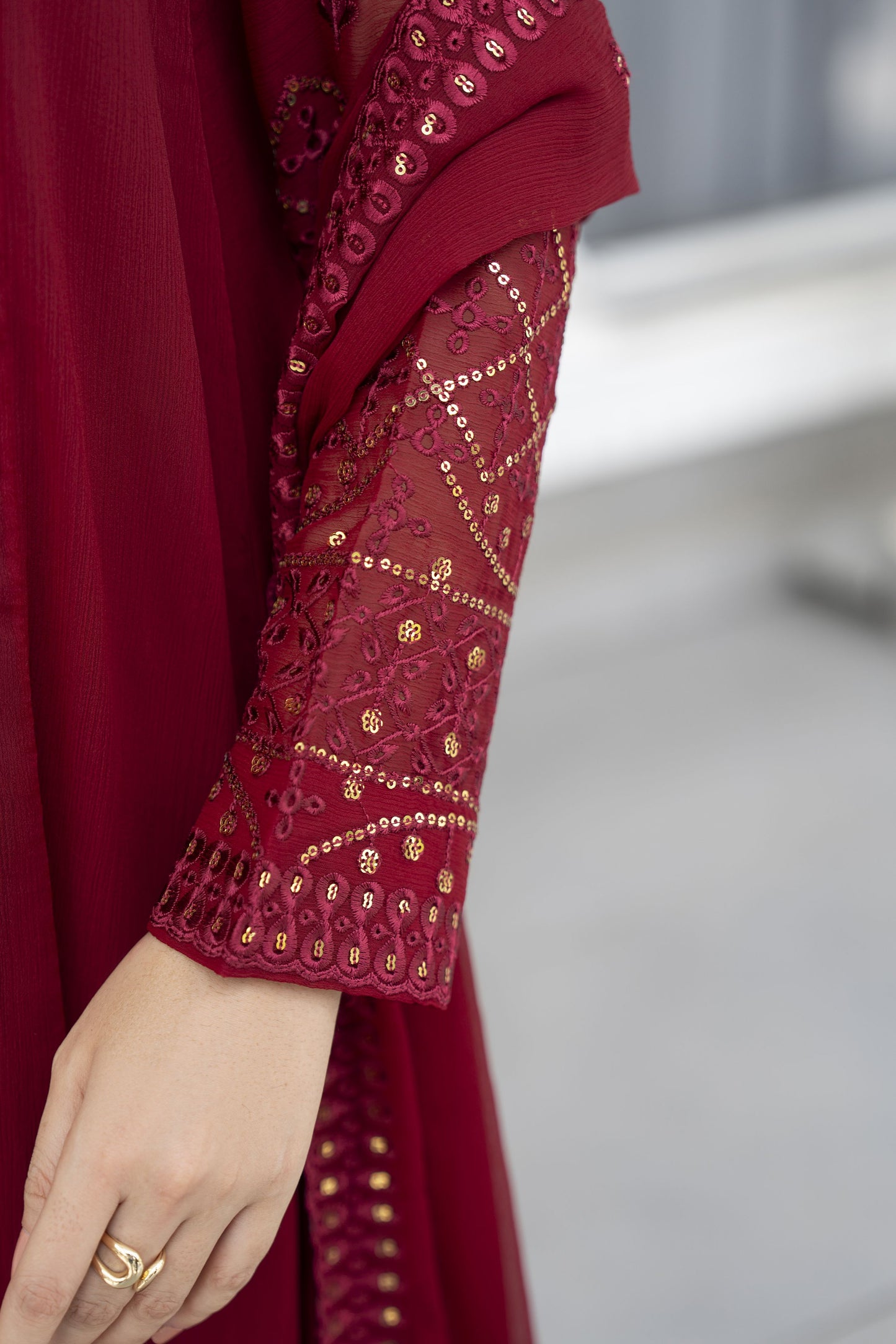 Gul Warun Lustre Chiffon – 3pc Ready to Wear Maroon Embroidered Frock LSG8