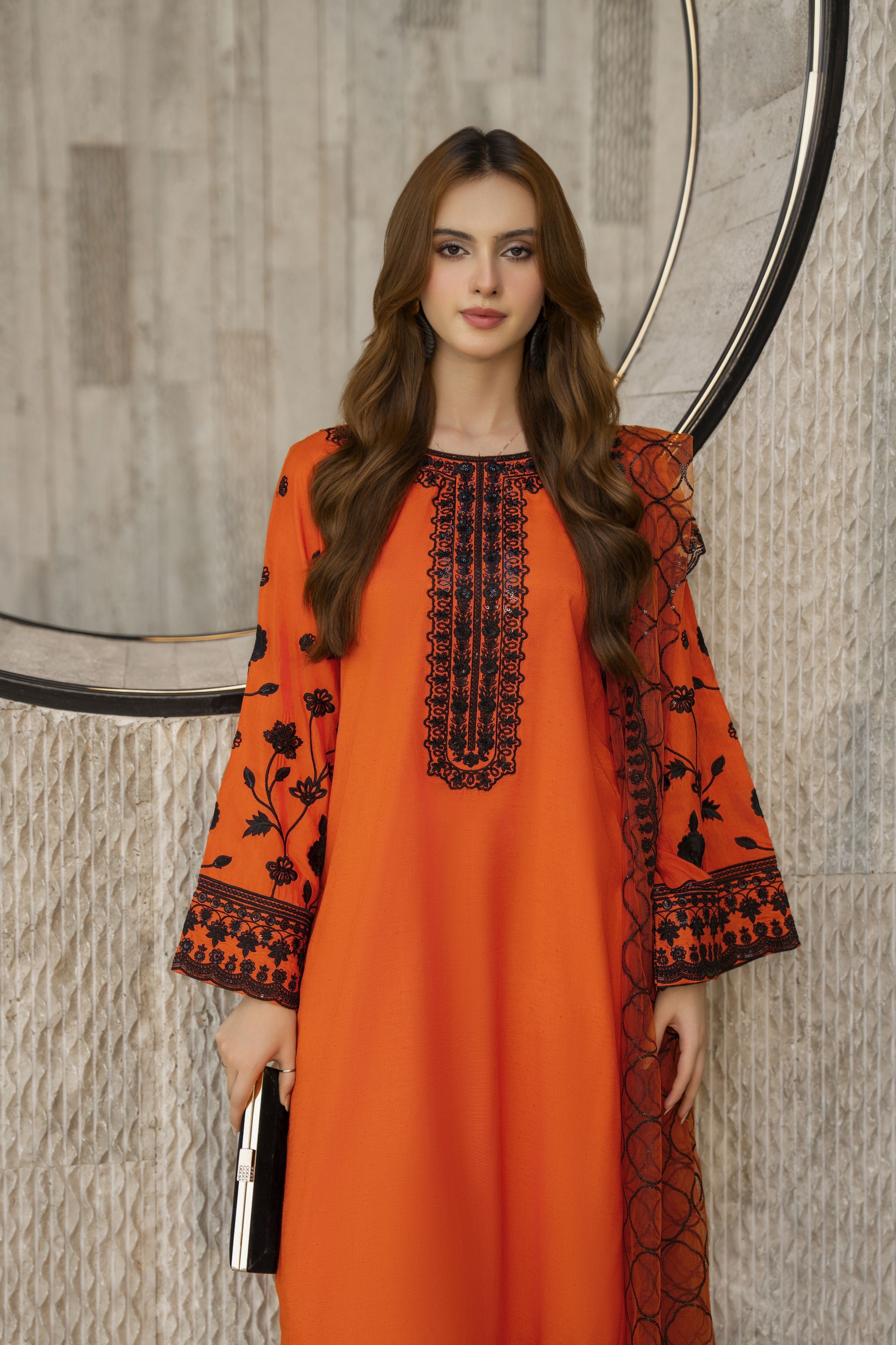 Threaded Grace Silk Karandi by Gul Warun – Fiery Orange Embroidered 3pc Suit TGS4