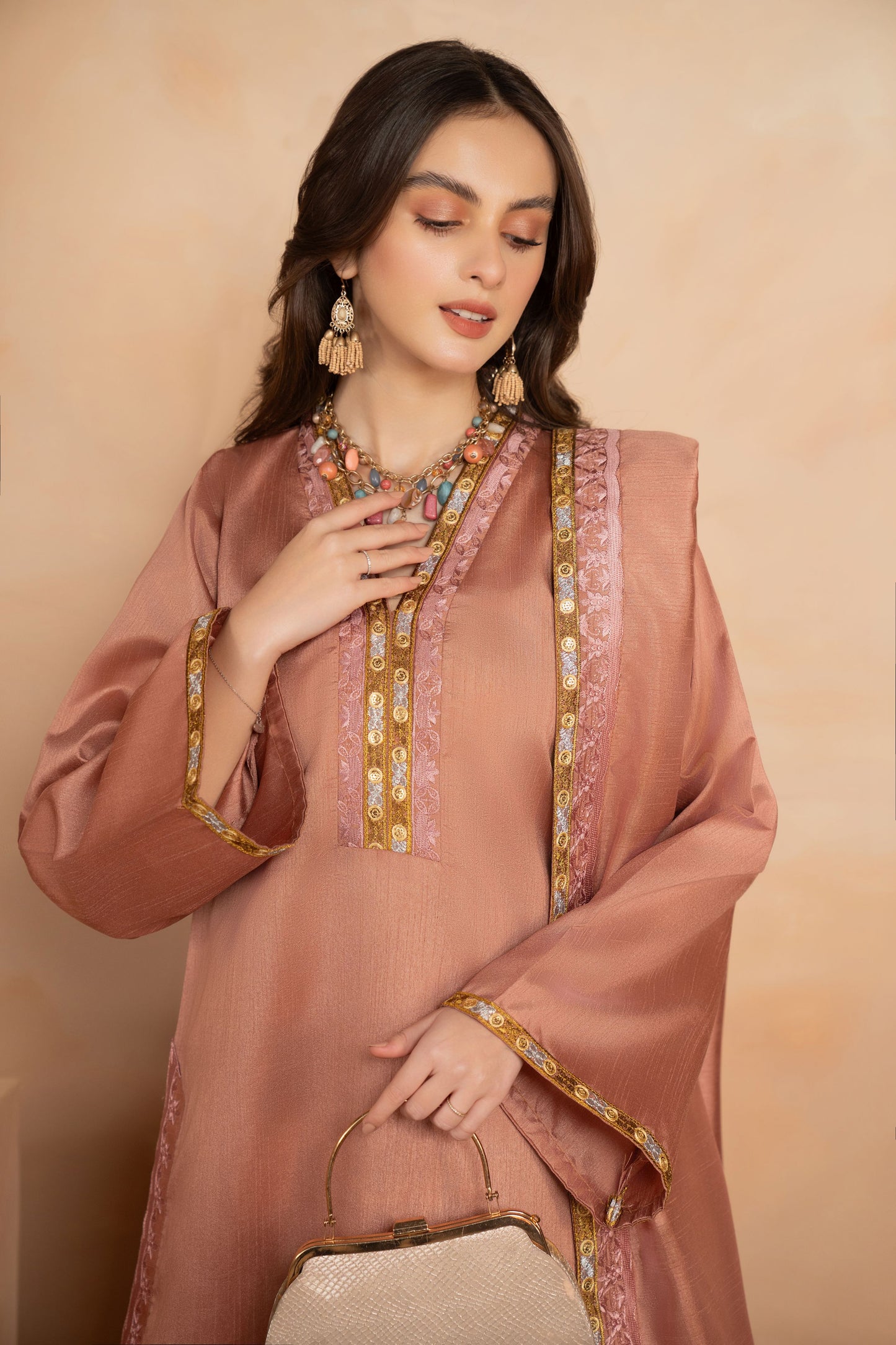 Regal Threads by Gul Warun Raw Silk Edition GRS5