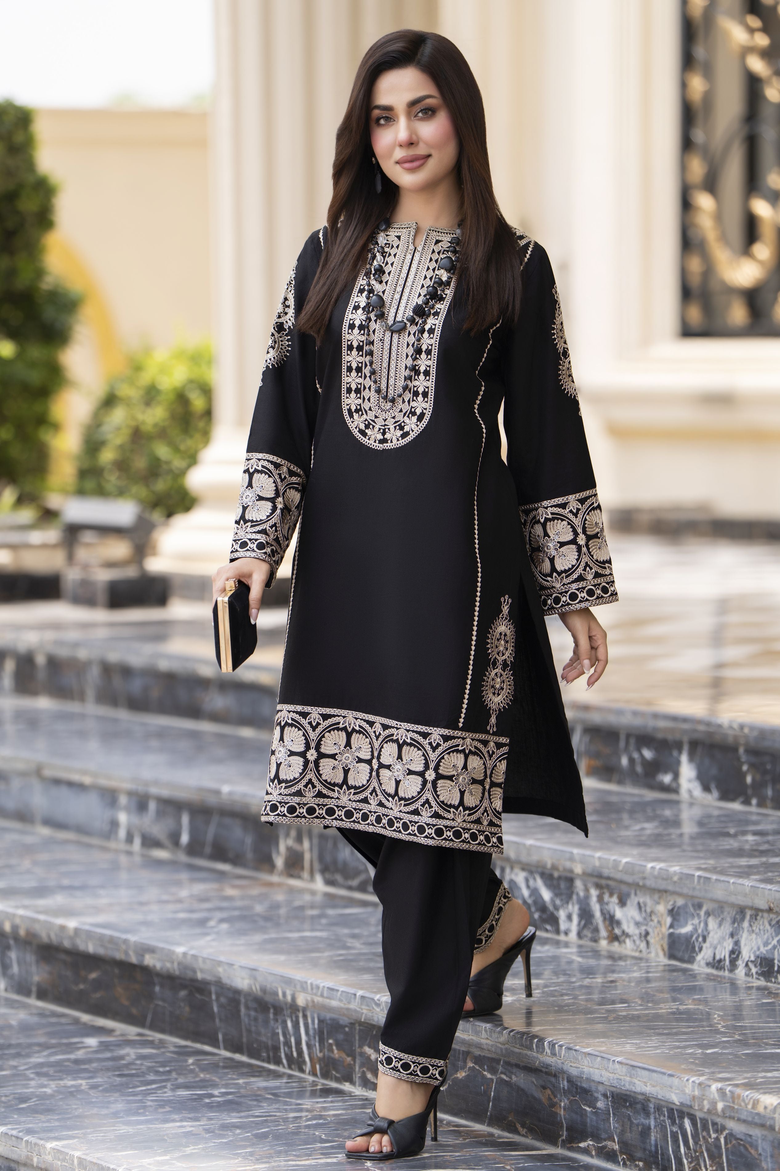 Cotton Canvas by Zaiwa – 2pc Black Cotton Shalwar Suit | CCZ5