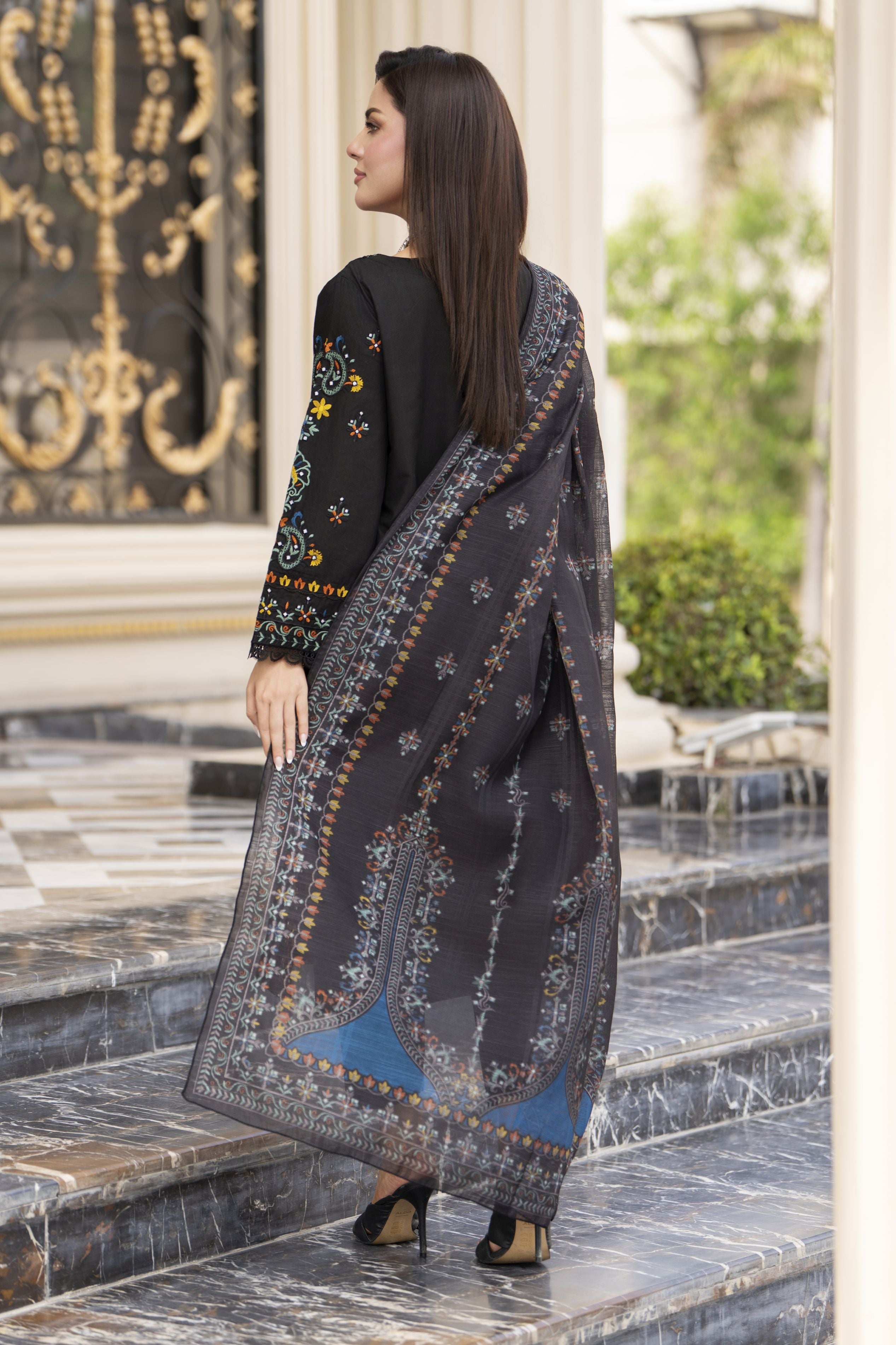 Cotton Canvas by Zaiwa – 3pc Black Cotton Pakistani Designer Suit CCZ9