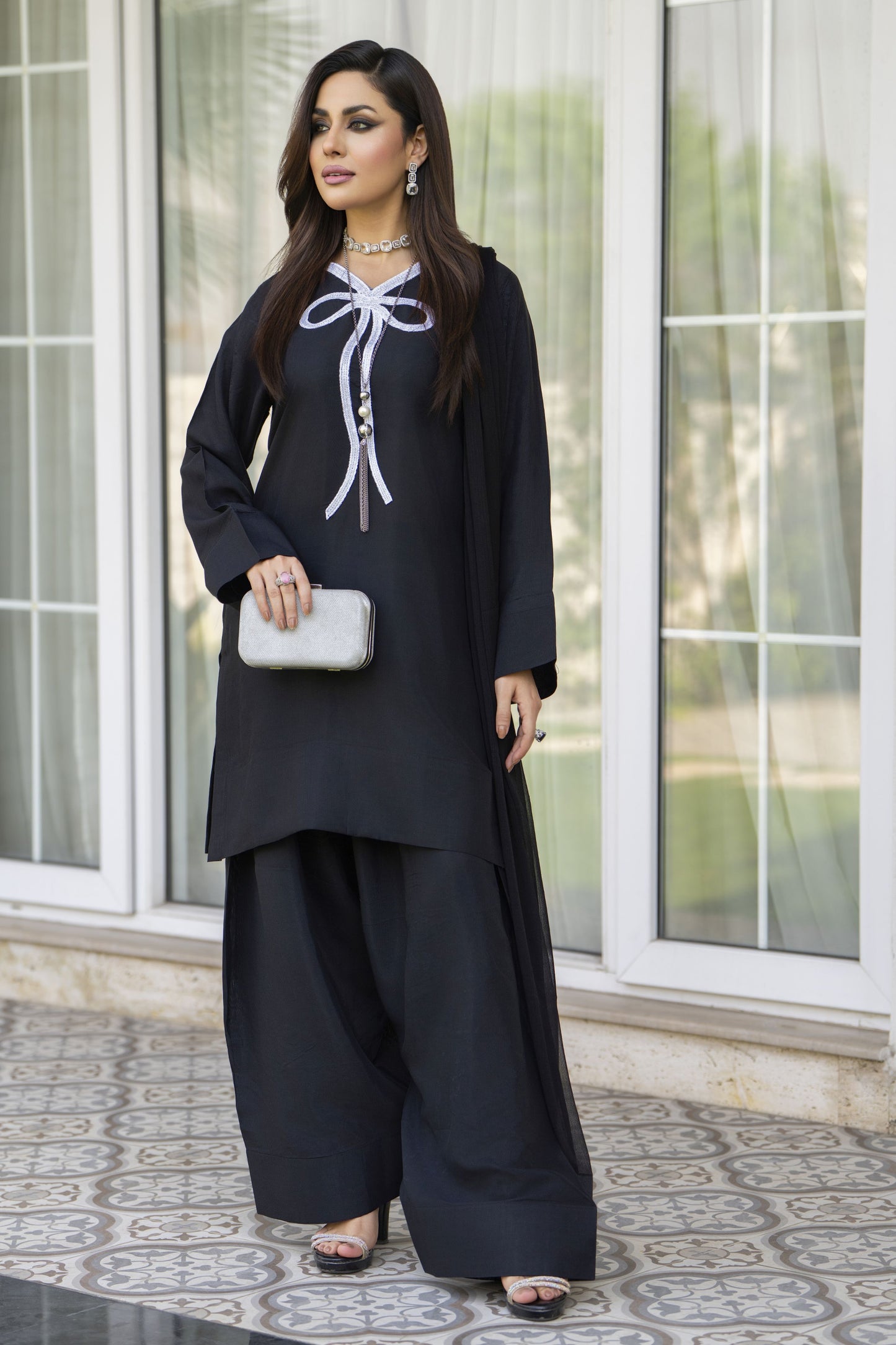 Black Raw Silk Embroidered Farshi Shalwar Set – Chand Sa Libaas by Aleezay | CSLA4