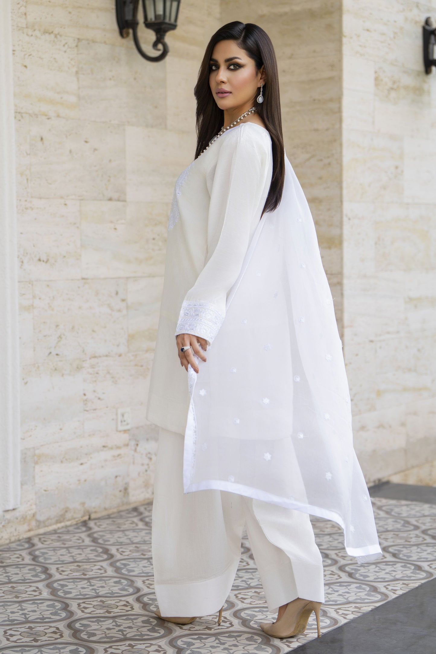 White Embroidered Farshi Set – Chand Sa Libaas by Aleezay | CSLA6