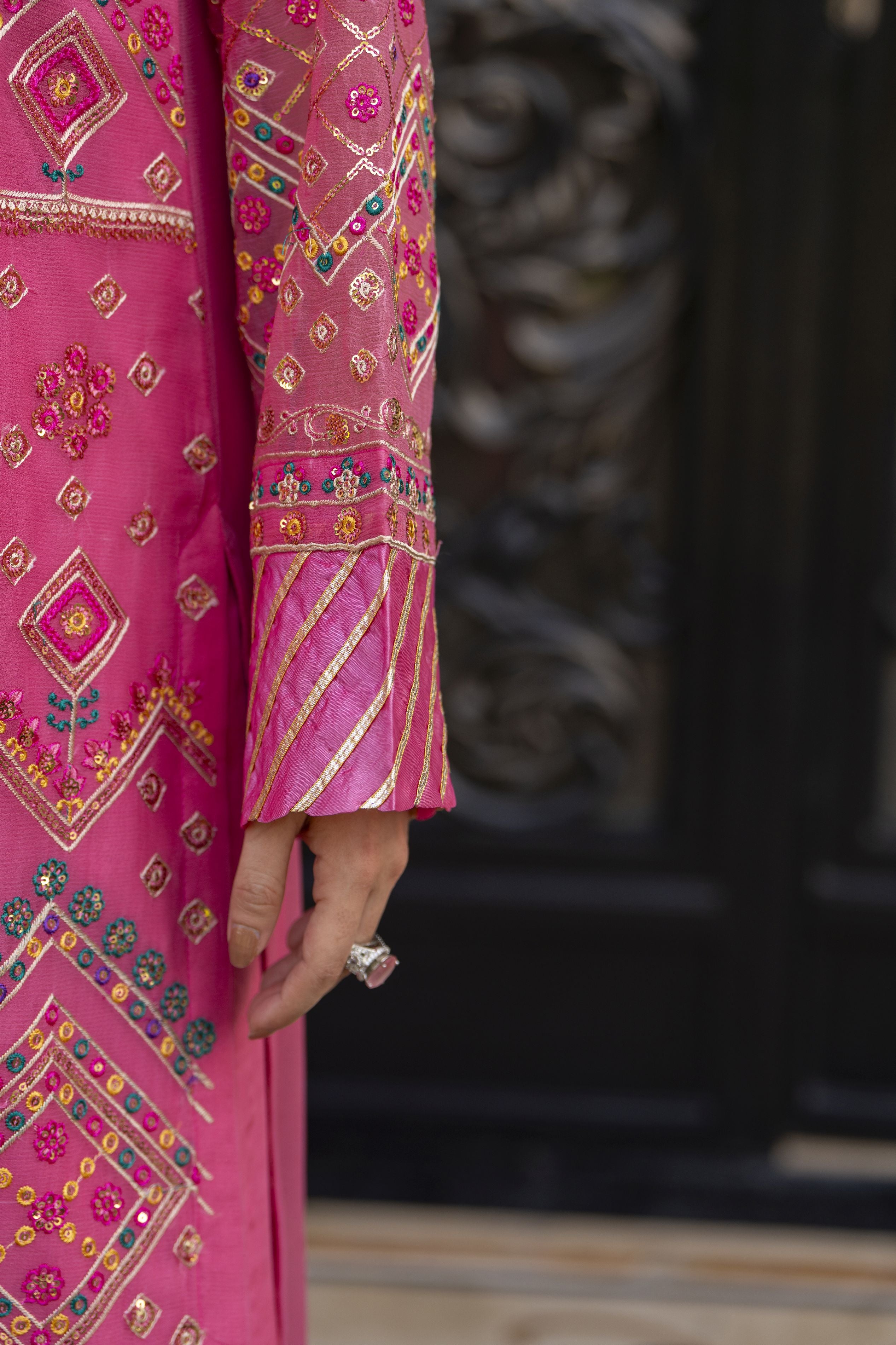 Fuchsia Pink Embroidered Chiffon Eid Dress – Chand Sa Libaas by Aleezay | CSLA3