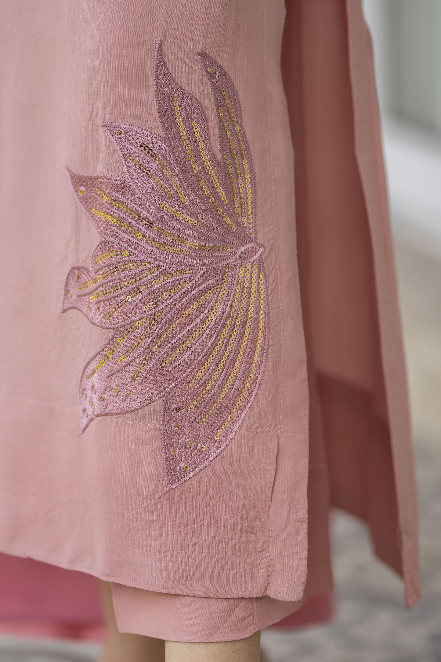 Blush Pink Raw Silk Embroidered Dress – Chand Sa Libaas by Aleezay | CSLA1