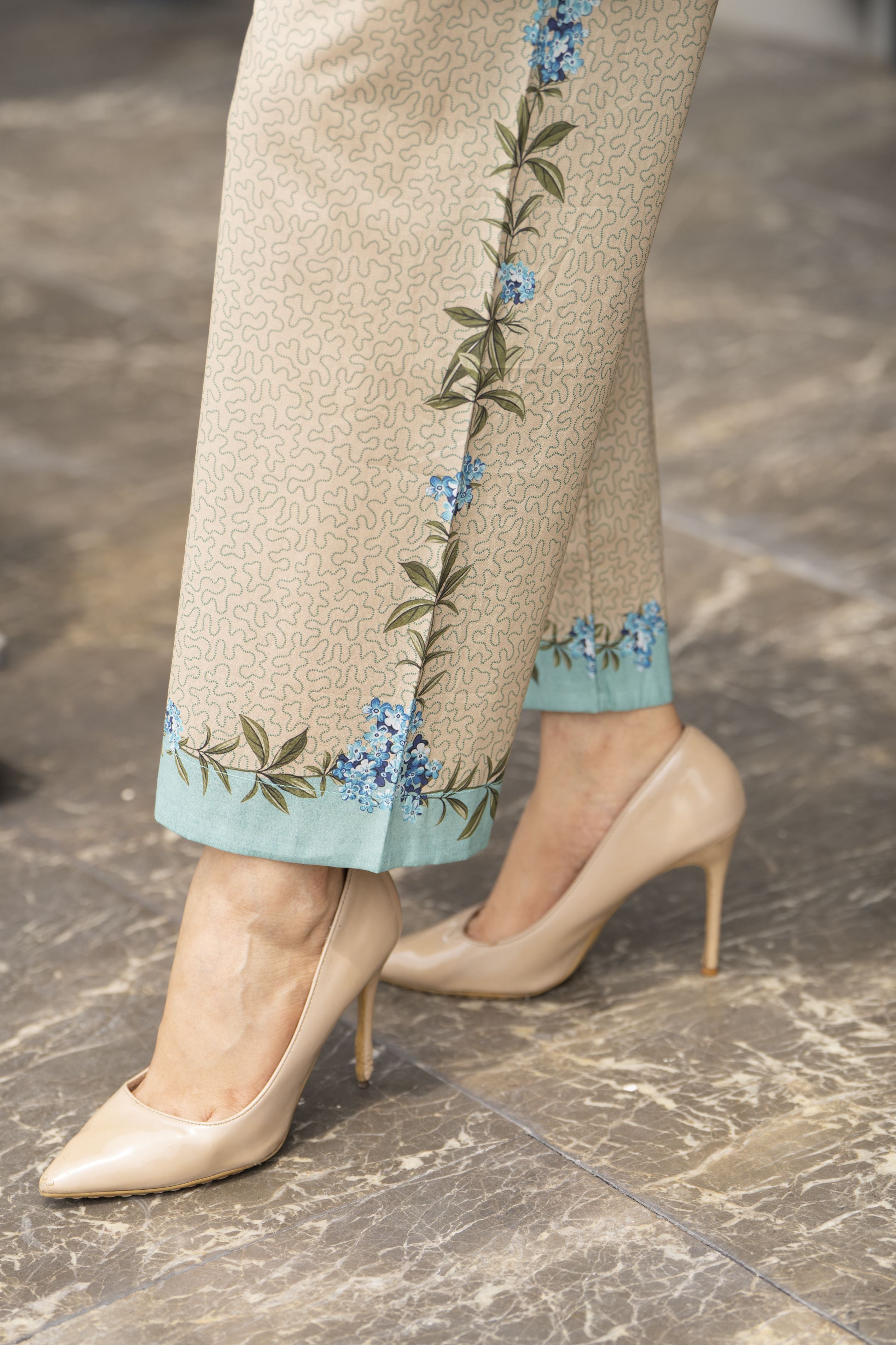 Dawn Petals by Sahar Beige Co-ord Set with Blue Floral Print DPS5