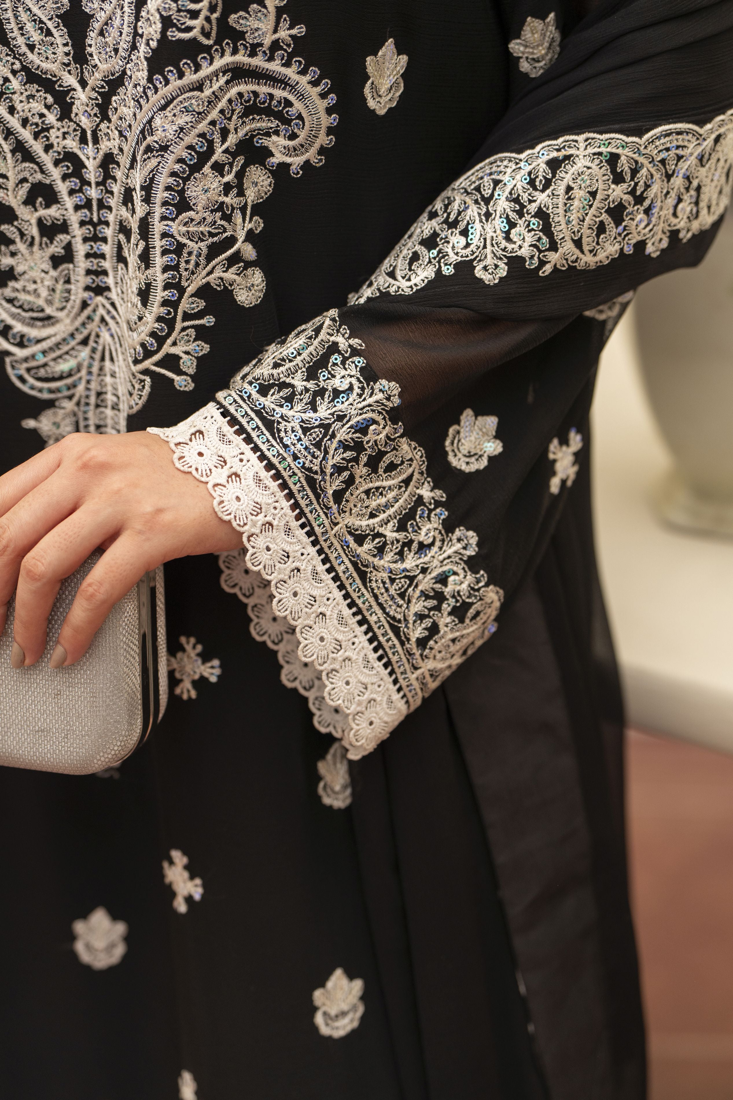 Black & White 3PC Farshi Shalwar Dress by Bahaar e Gul Warun BGW07