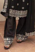 Black & White 3PC Farshi Shalwar Dress by Bahaar e Gul Warun BGW07