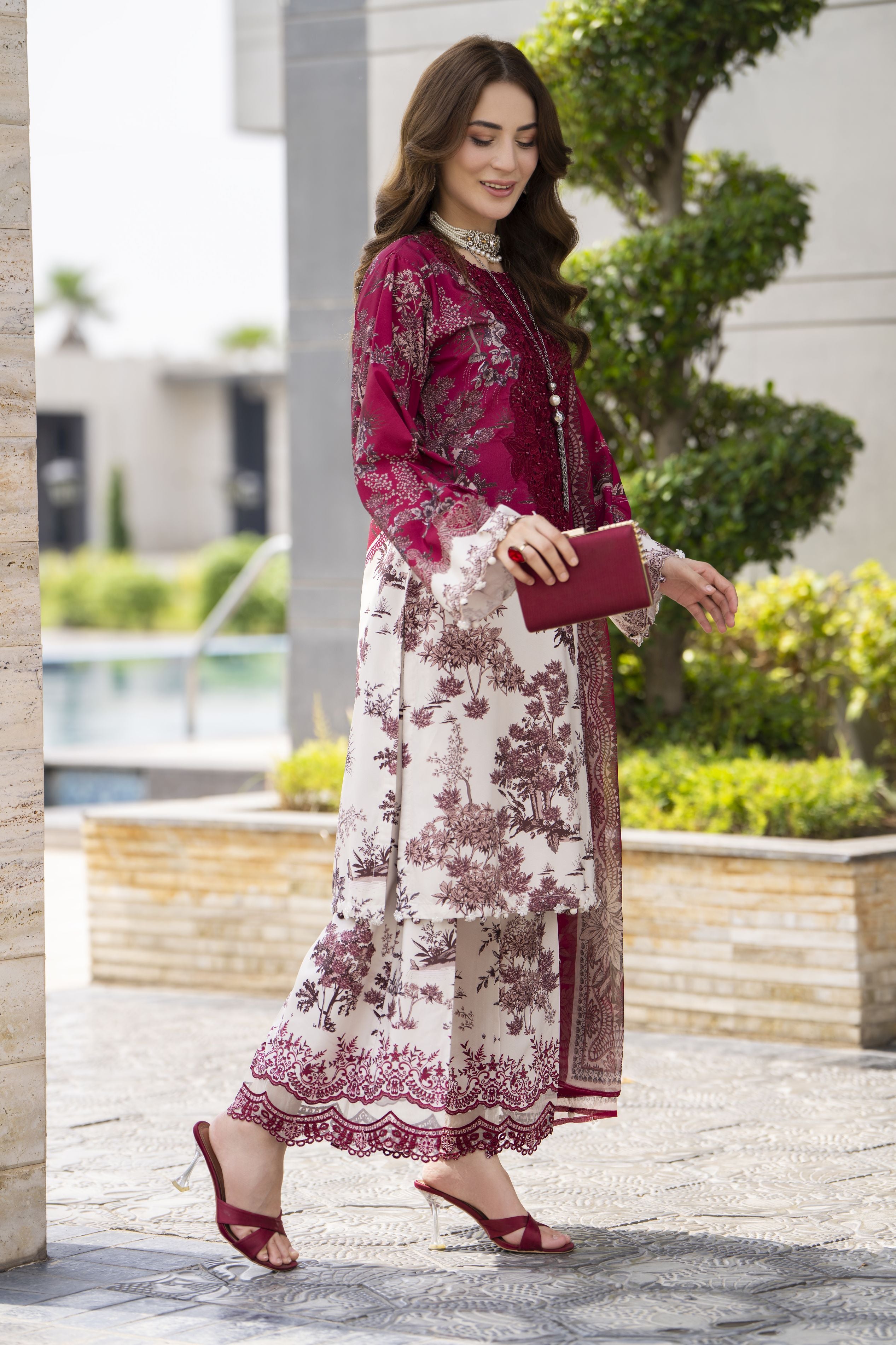 Modern Muse by Arwah – 3pc Printed & Embroidered Grip Suit MMB5