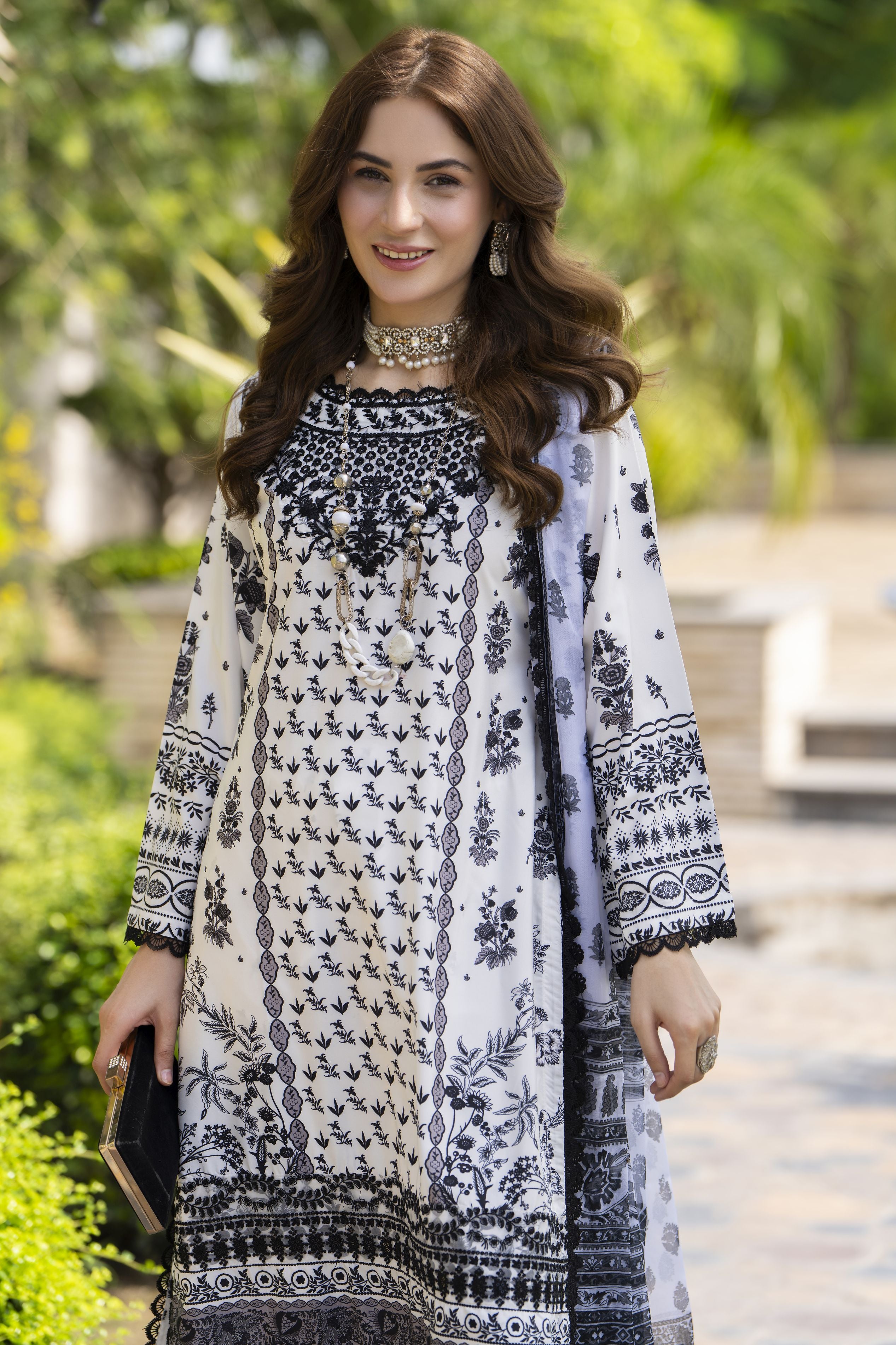 Modern Muse by Arwah – 3pc Printed & Embroidered Grip Suit MMB3