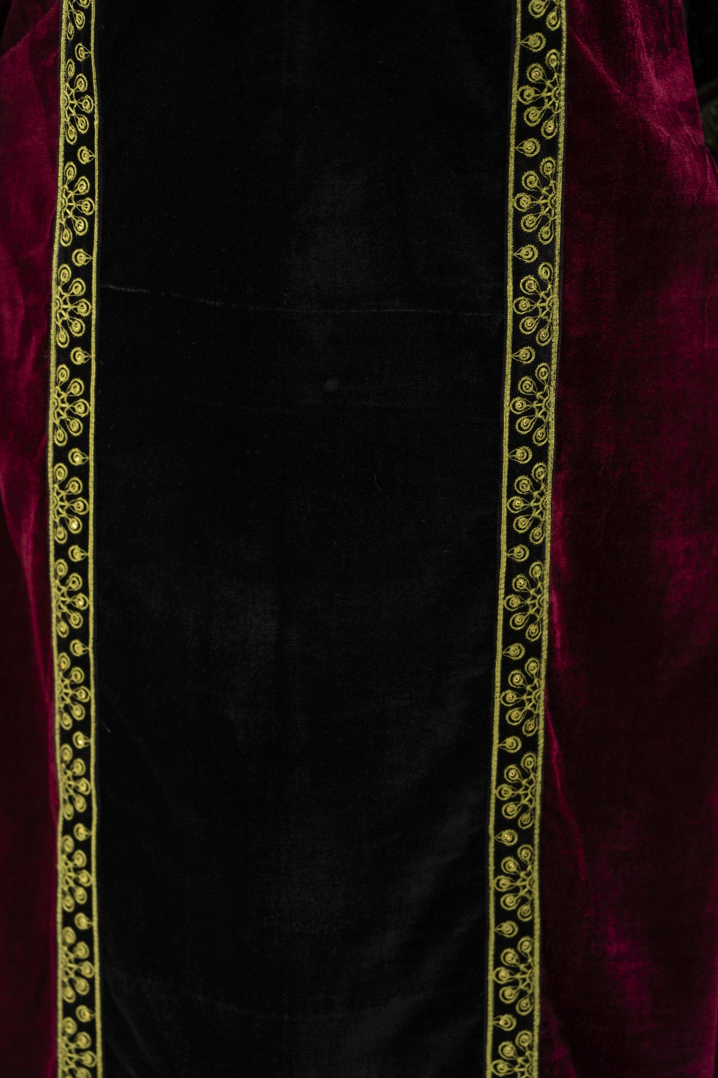 Zaina Plush – Ziva Dual-Tone Velvet Ready to Wear 3pc Suit