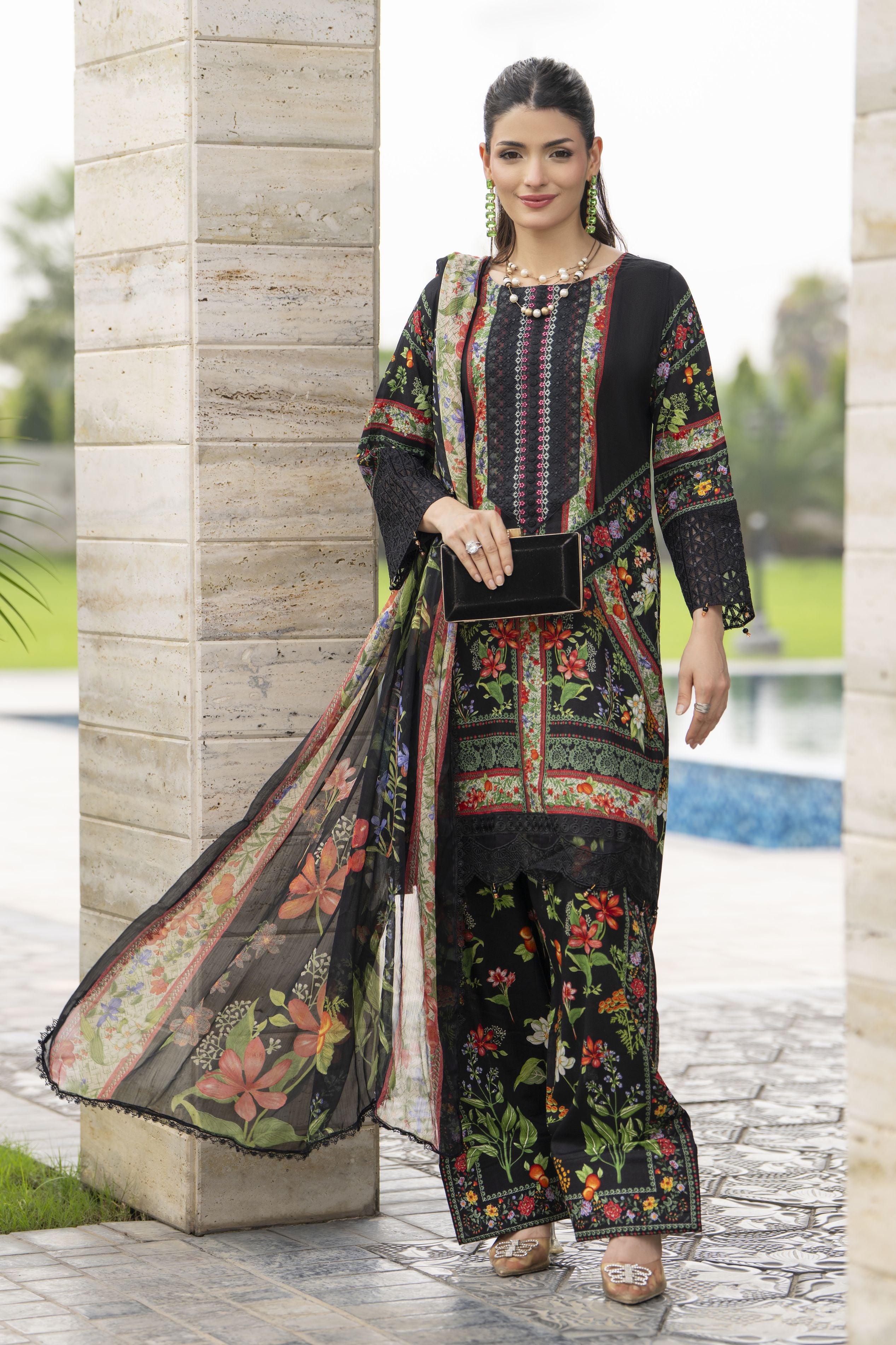 Sakeena Summer Ease – Black 3pc  Lawn Dress with Farshi Shalwar SSE3