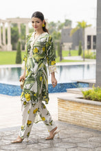 Sakeena Summer Ease – 3pc Lawn Dress with Chiffon Dupatta SSE1