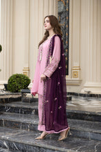 Threaded Grace Silk Karandi by Gul Warun – Blush Pink Embroidered 3pc Suit TGS5