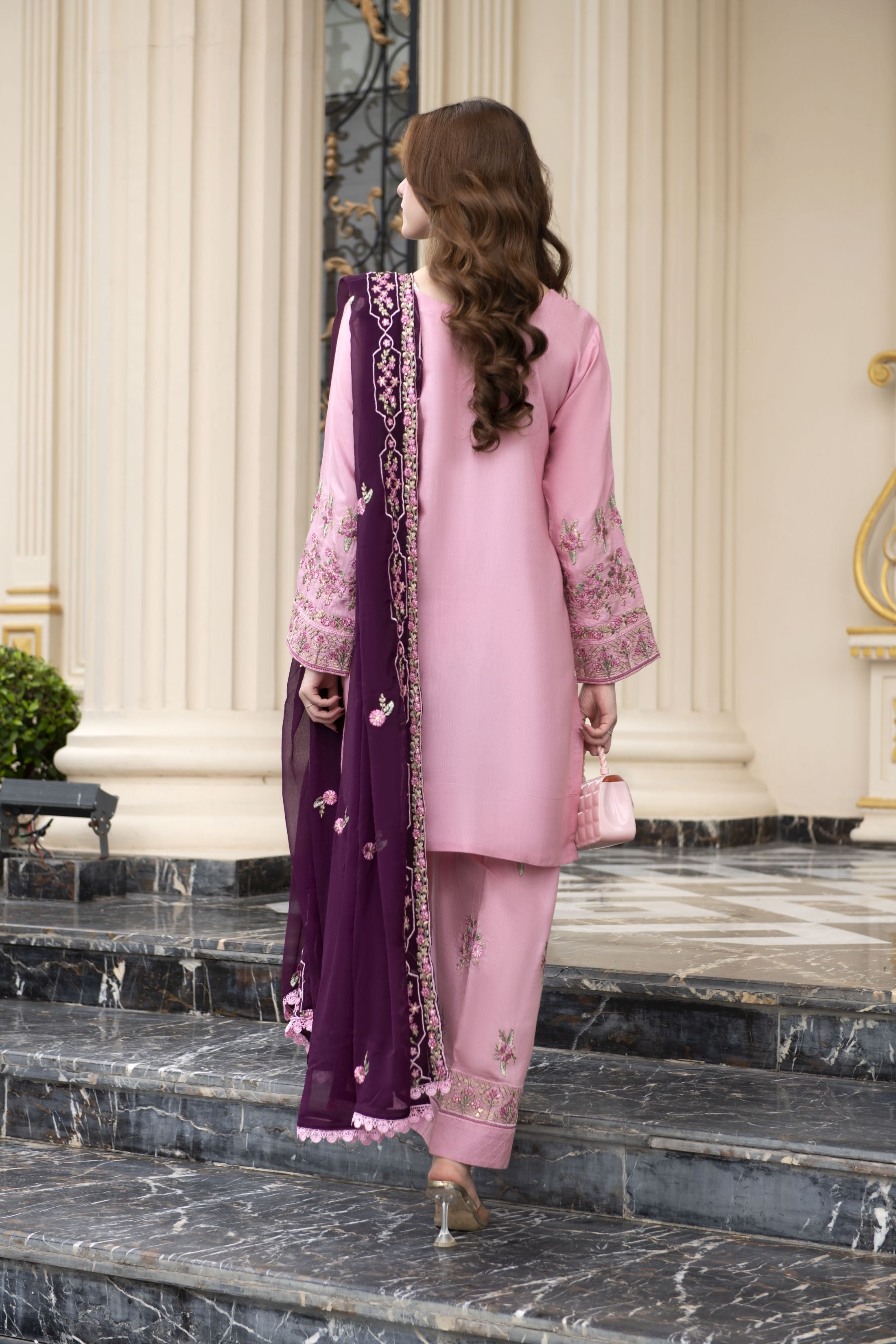 Threaded Grace Silk Karandi by Gul Warun – Blush Pink Embroidered 3pc Suit TGS5