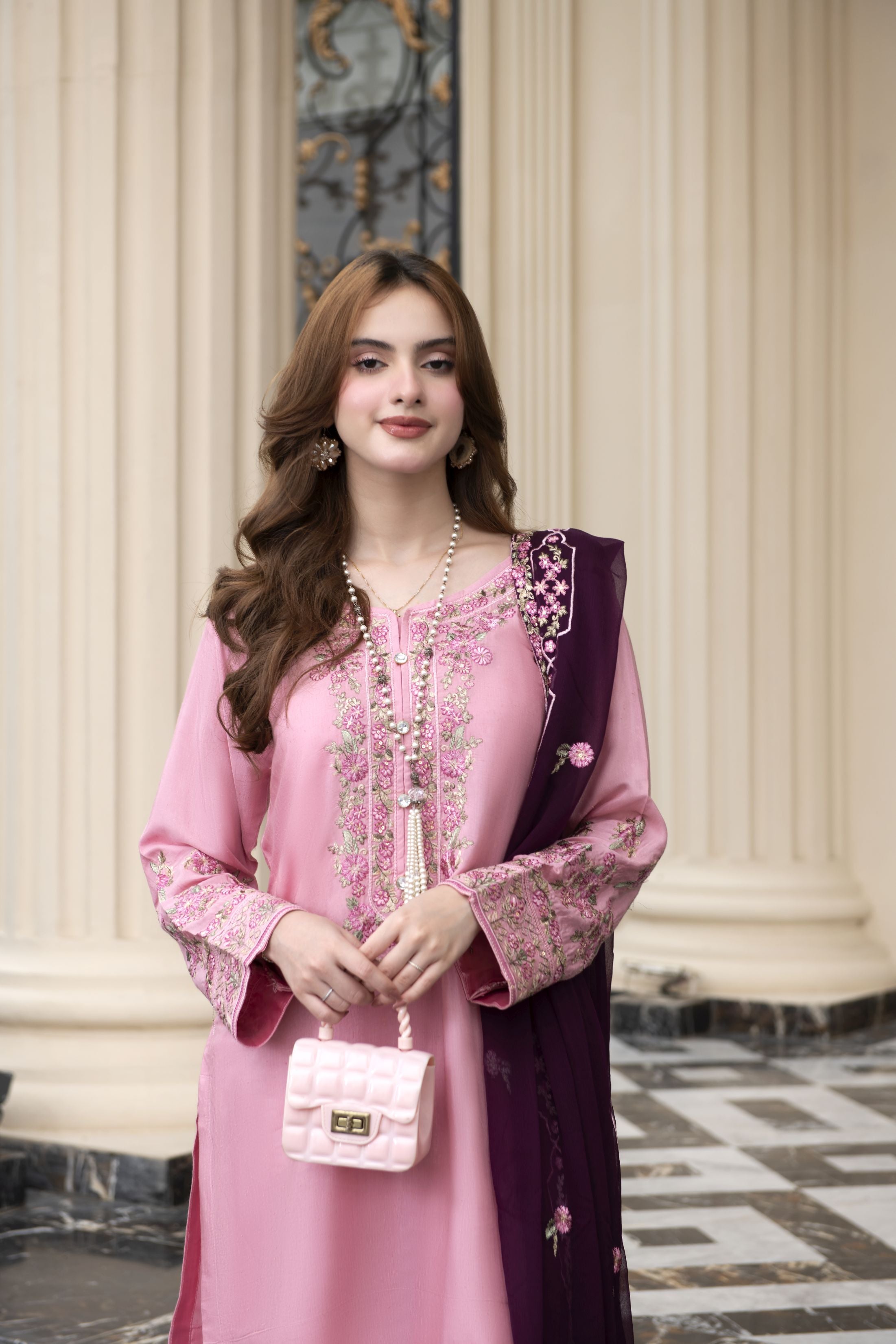 Threaded Grace Silk Karandi by Gul Warun – Blush Pink Embroidered 3pc Suit TGS5