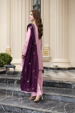 Threaded Grace Silk Karandi by Gul Warun – Blush Pink Embroidered 3pc Suit TGS5