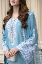 Threaded Grace Silk Karandi by Gul Warun – Powder Blue Embroidered 3pc Suit TGS1
