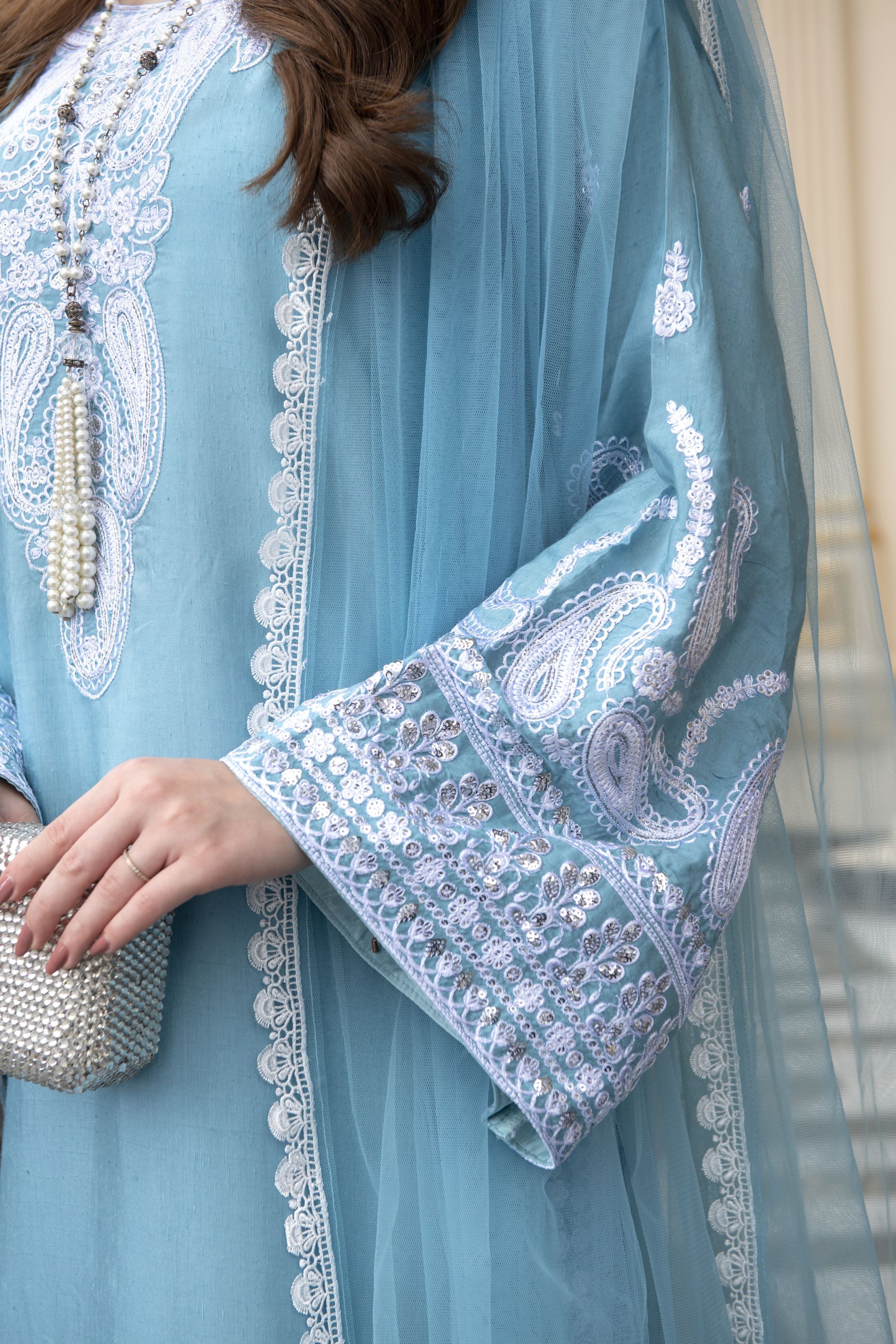Threaded Grace Silk Karandi by Gul Warun – Powder Blue Embroidered 3pc Suit TGS1