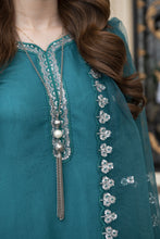 Threaded Grace Silk Karandi by Gul Warun – Teal Embroidered 3pc Suit TGS2