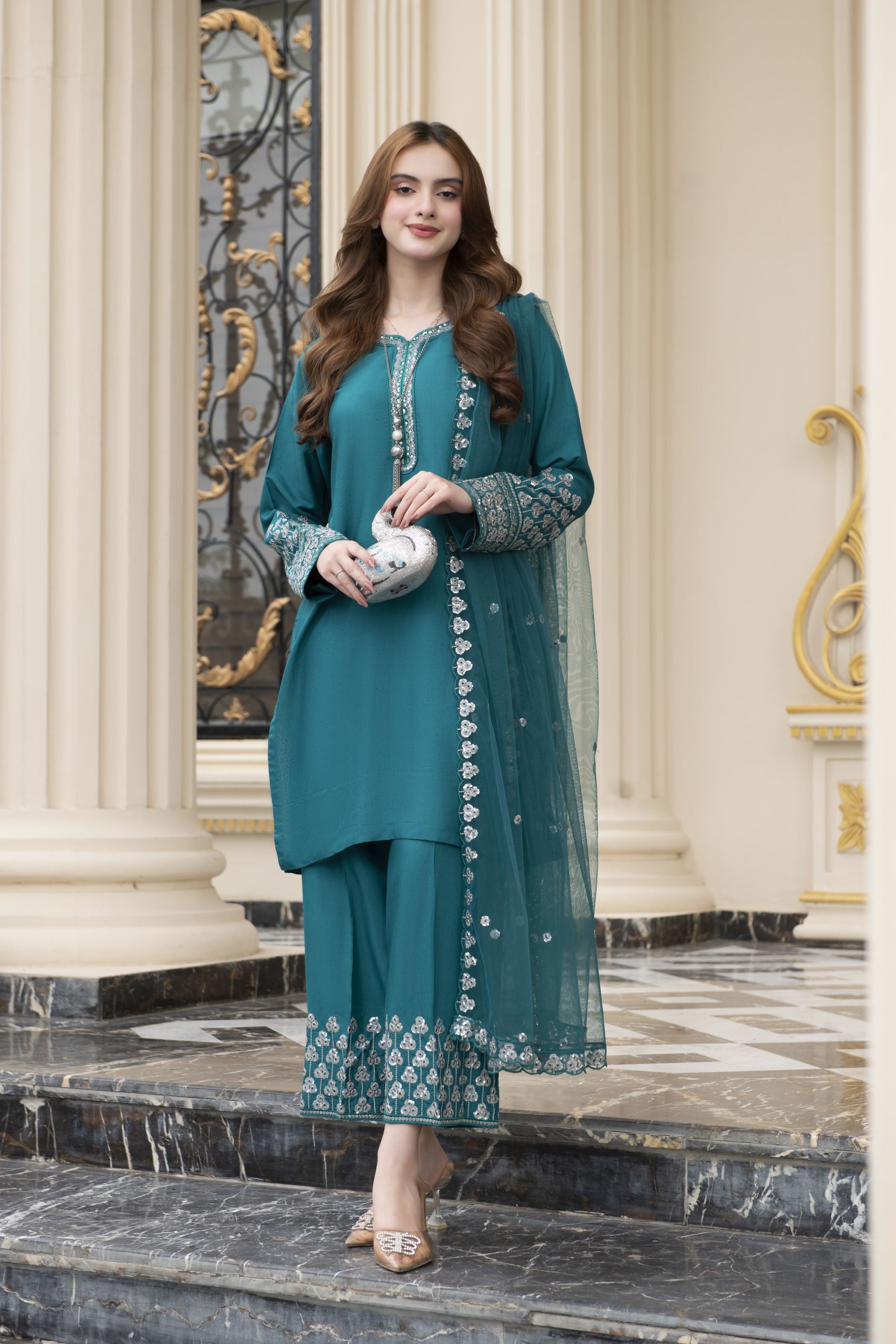 Threaded Grace Silk Karandi by Gul Warun – Teal Embroidered 3pc Suit TGS2