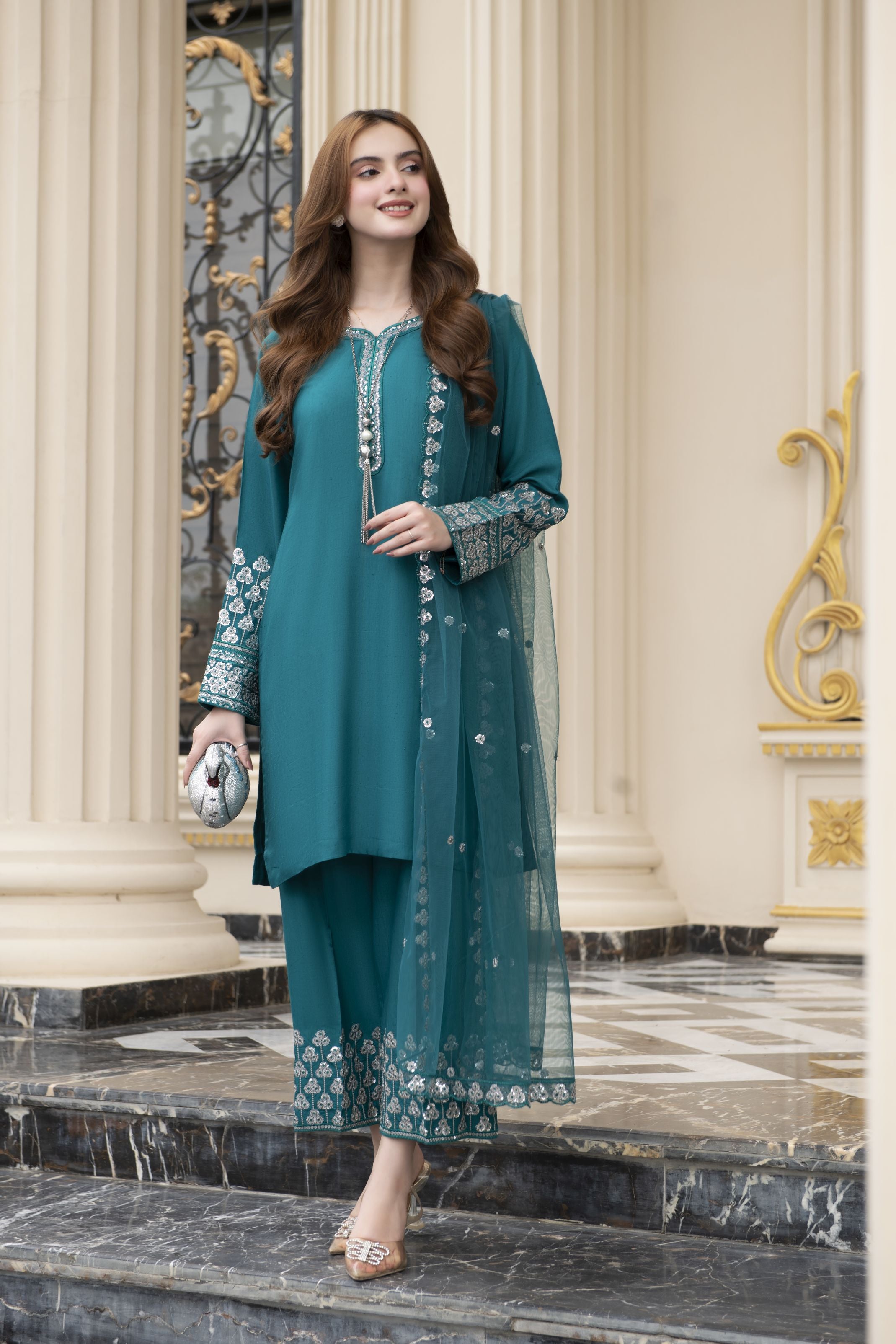 Threaded Grace Silk Karandi by Gul Warun – Teal Embroidered 3pc Suit TGS2