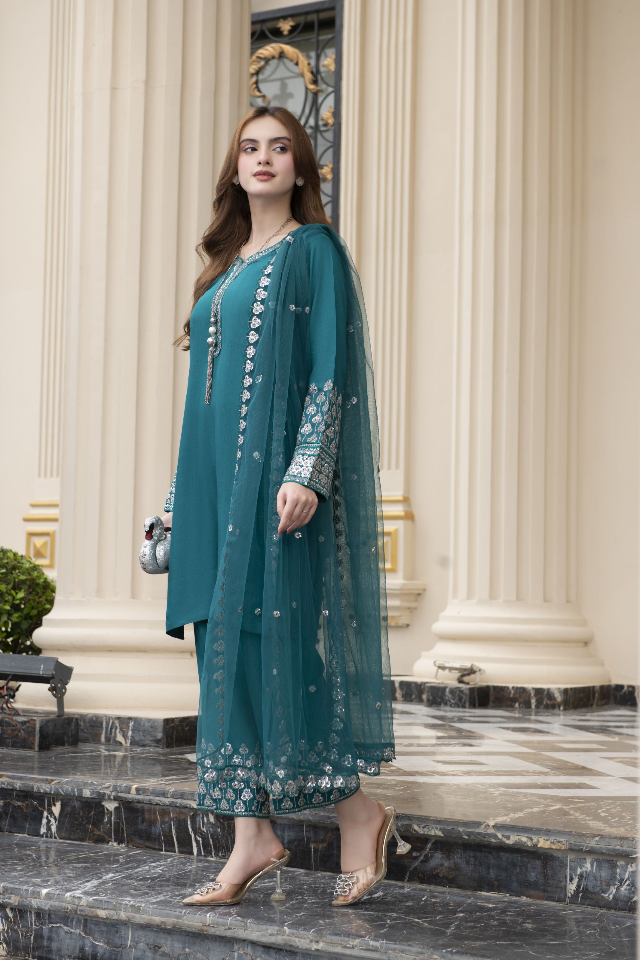 Threaded Grace Silk Karandi by Gul Warun – Teal Embroidered 3pc Suit TGS2
