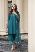 Threaded Grace Silk Karandi by Gul Warun – Teal Embroidered 3pc Suit TGS2