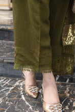 Threaded Grace Silk Karandi by Gul Warun – Olive Green Sequin 3pc Suit TGS7