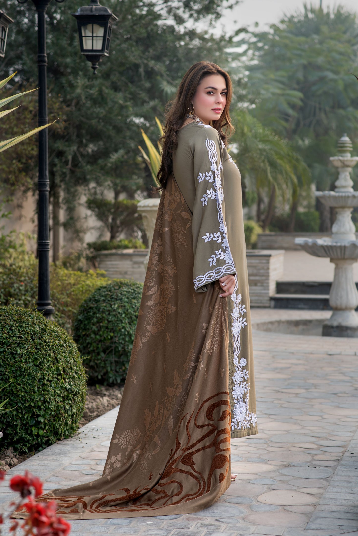 Zimal 3pc Ready to Wear Linen Dress with Wool Jacquard Shawl ZW5